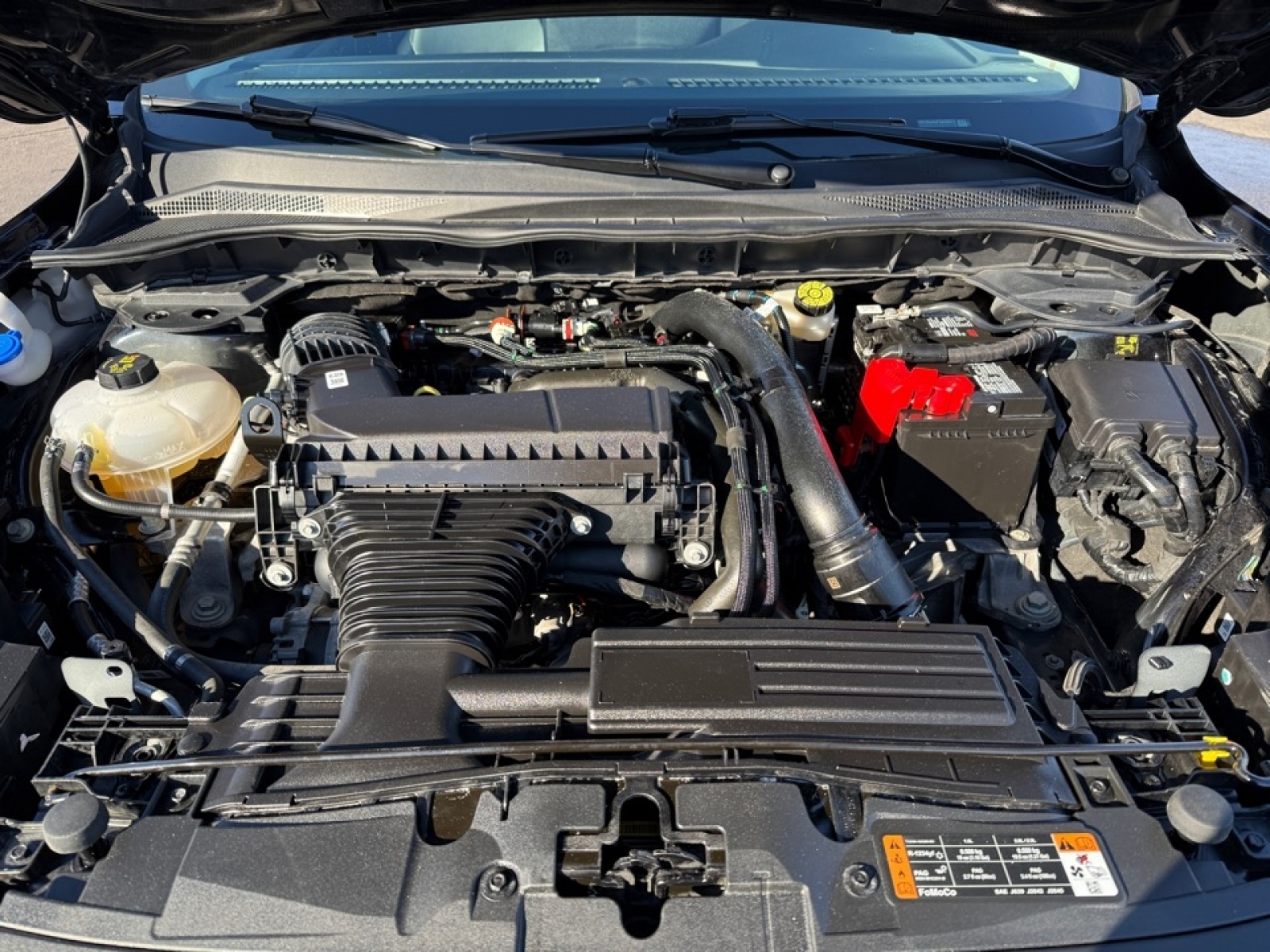 2023 Ford Escape Platinum, 39269, Photo