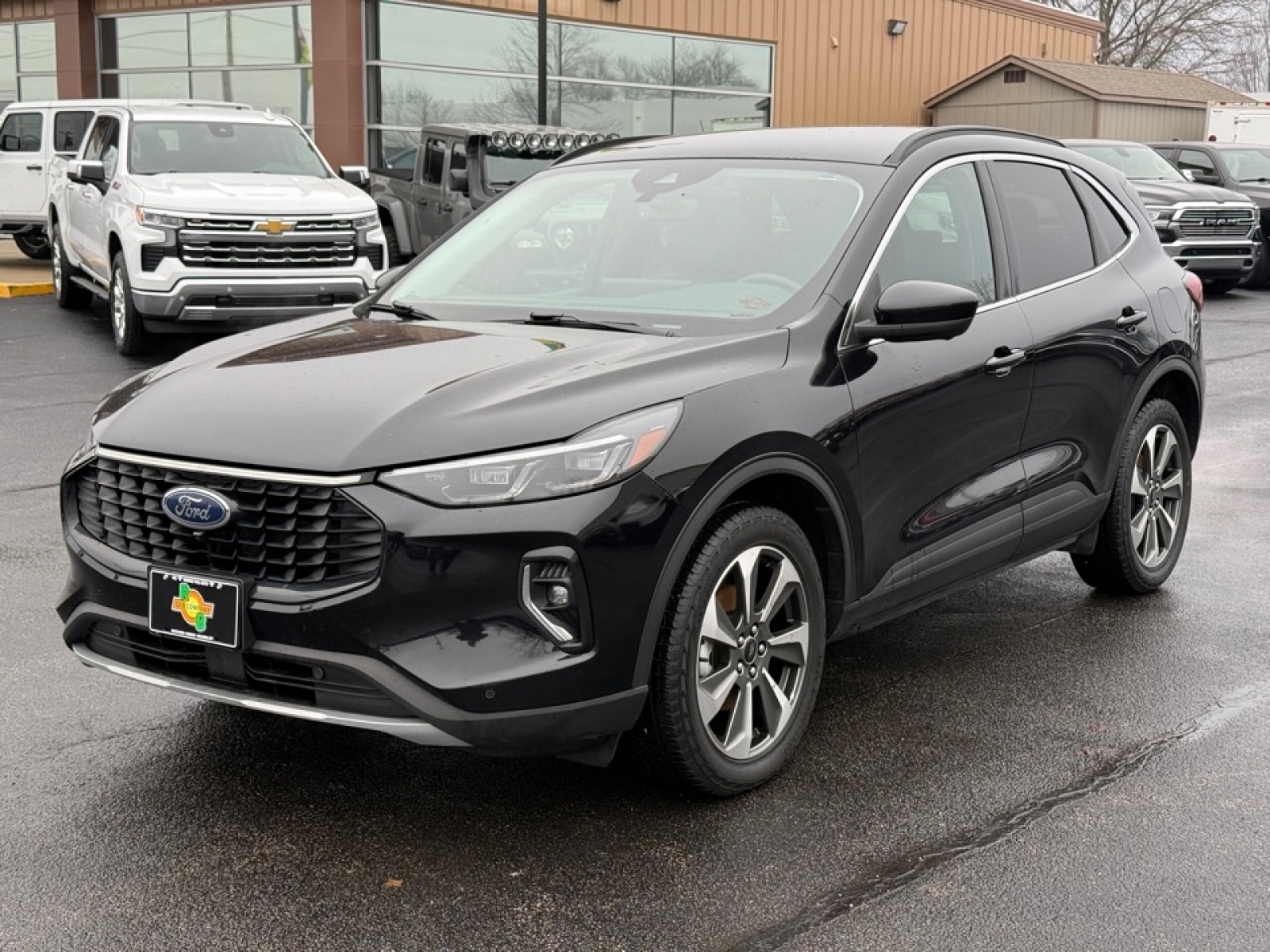 2023 Ford Escape Platinum, 39311, Photo