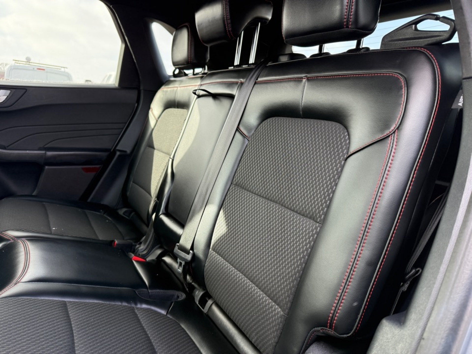 2023 Ford Escape ST-Line Select, 39387, Photo