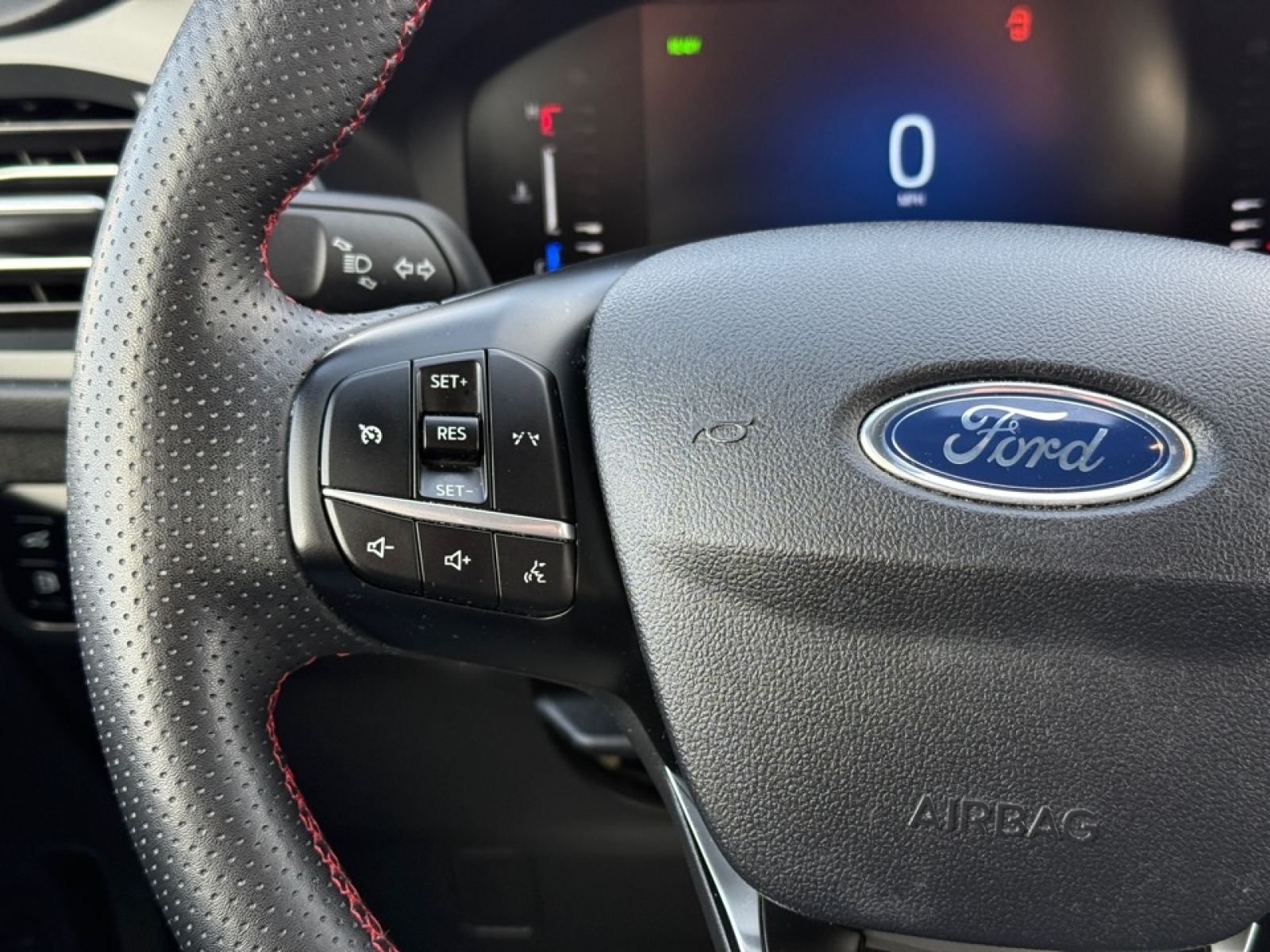 2023 Ford Escape ST-Line Select, 39387, Photo