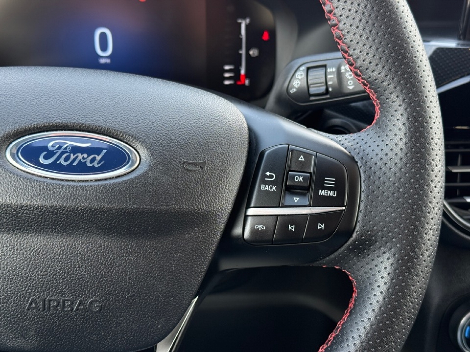 2023 Ford Escape ST-Line Select, 39387, Photo