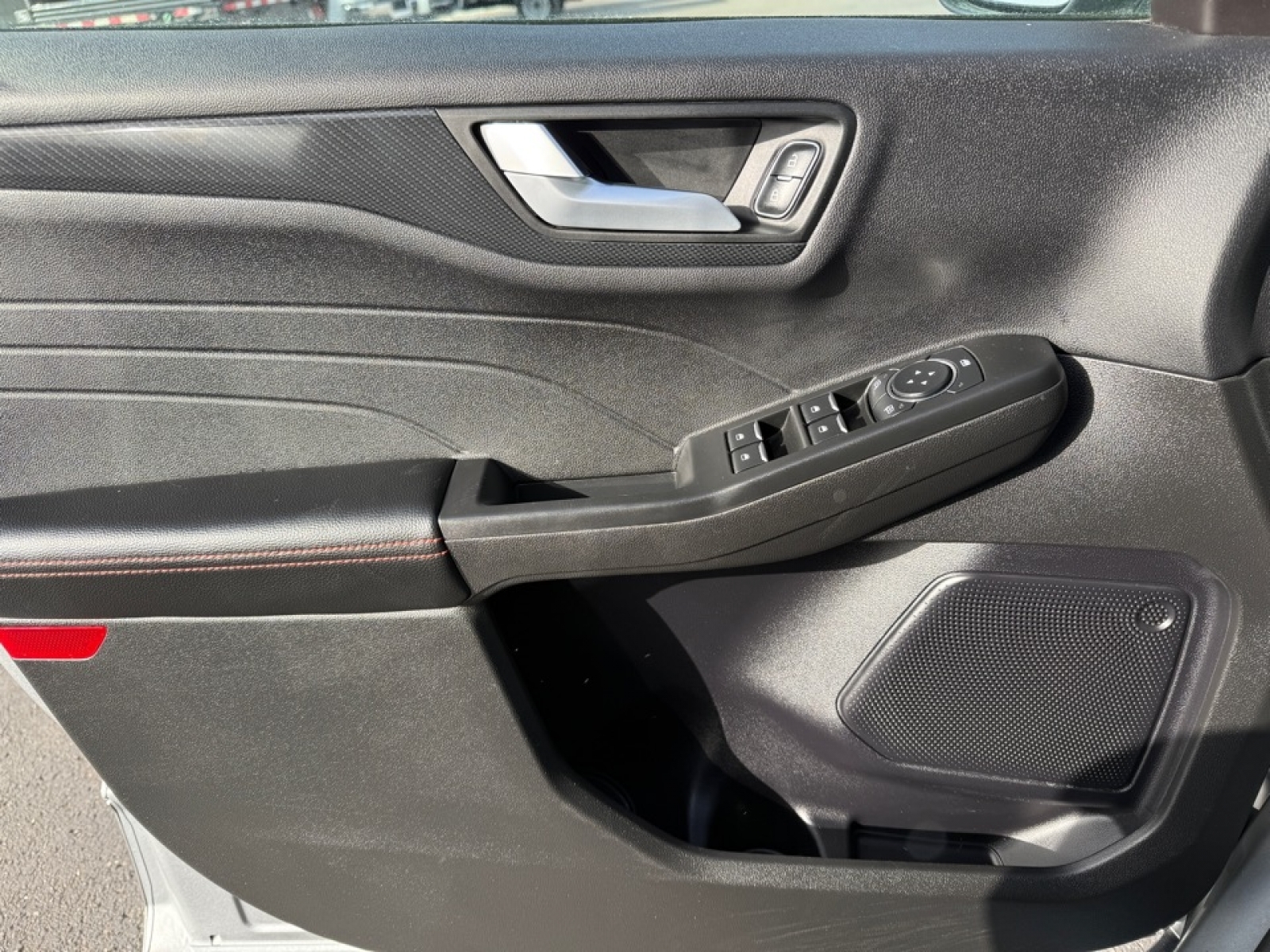 2023 Ford Escape ST-Line Select, 39387, Photo