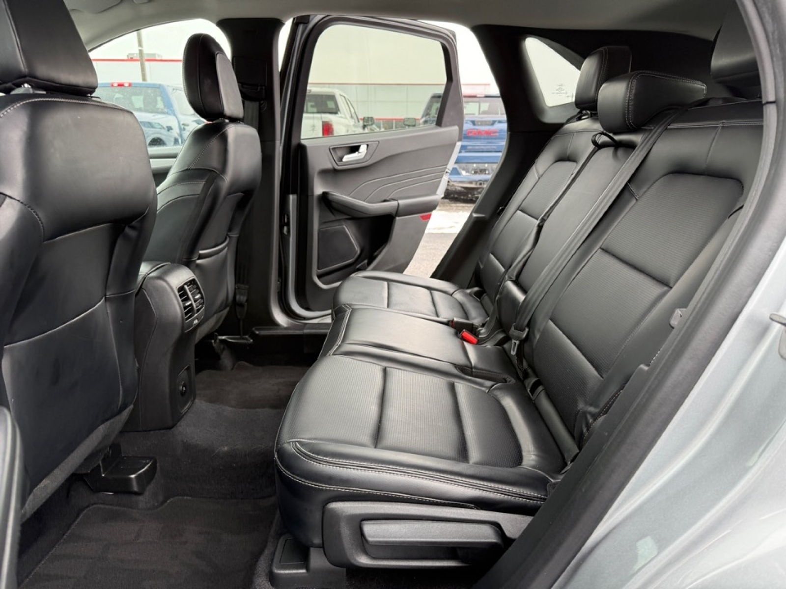 2023 Ford Escape Platinum, 39458, Photo