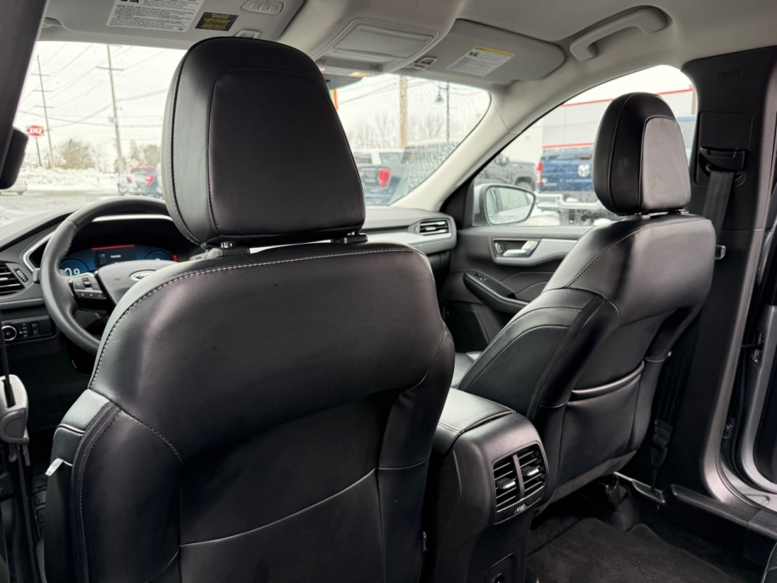 2023 Ford Escape Platinum, 39458, Photo