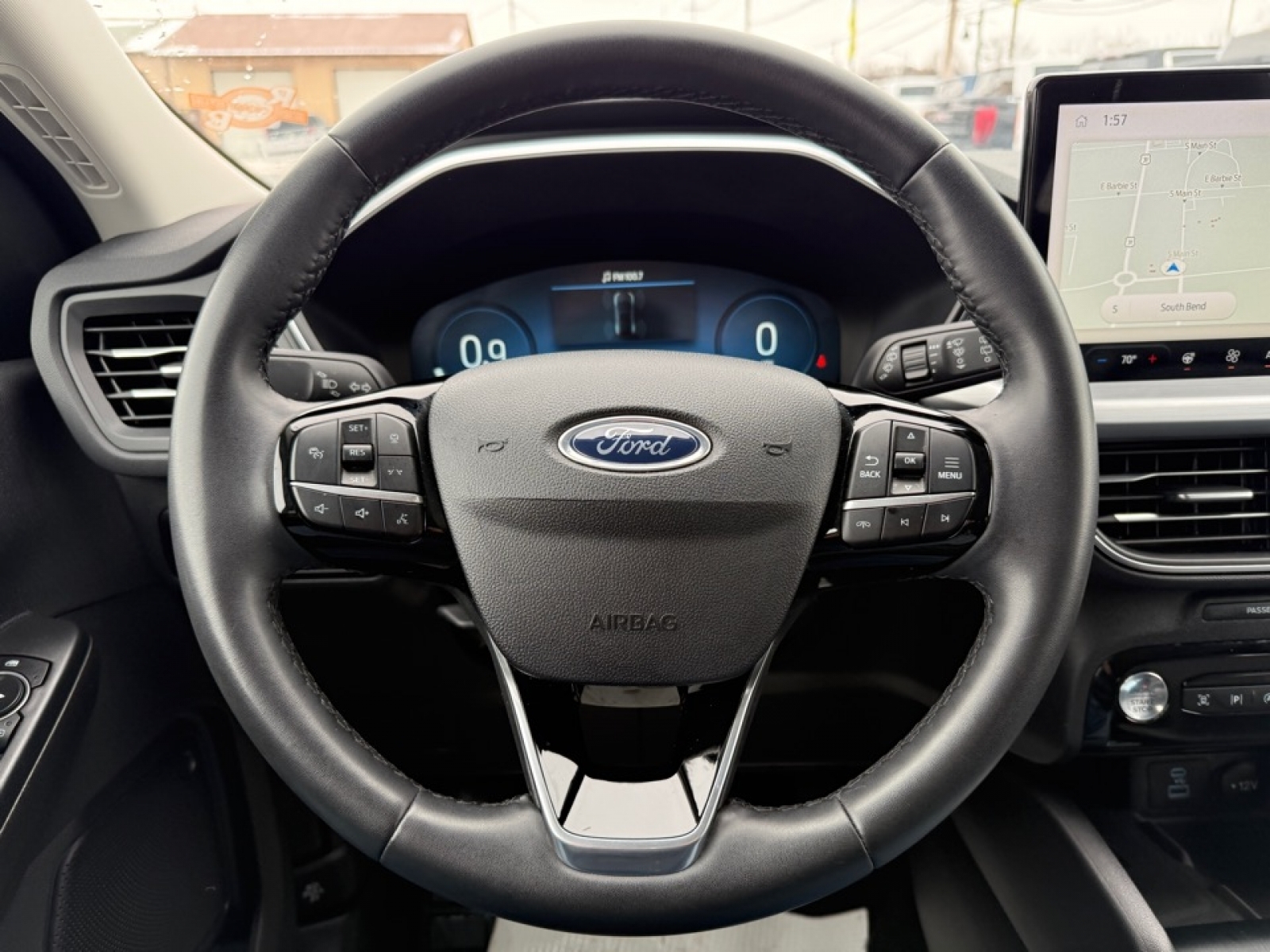 2023 Ford Escape Platinum, 39458, Photo