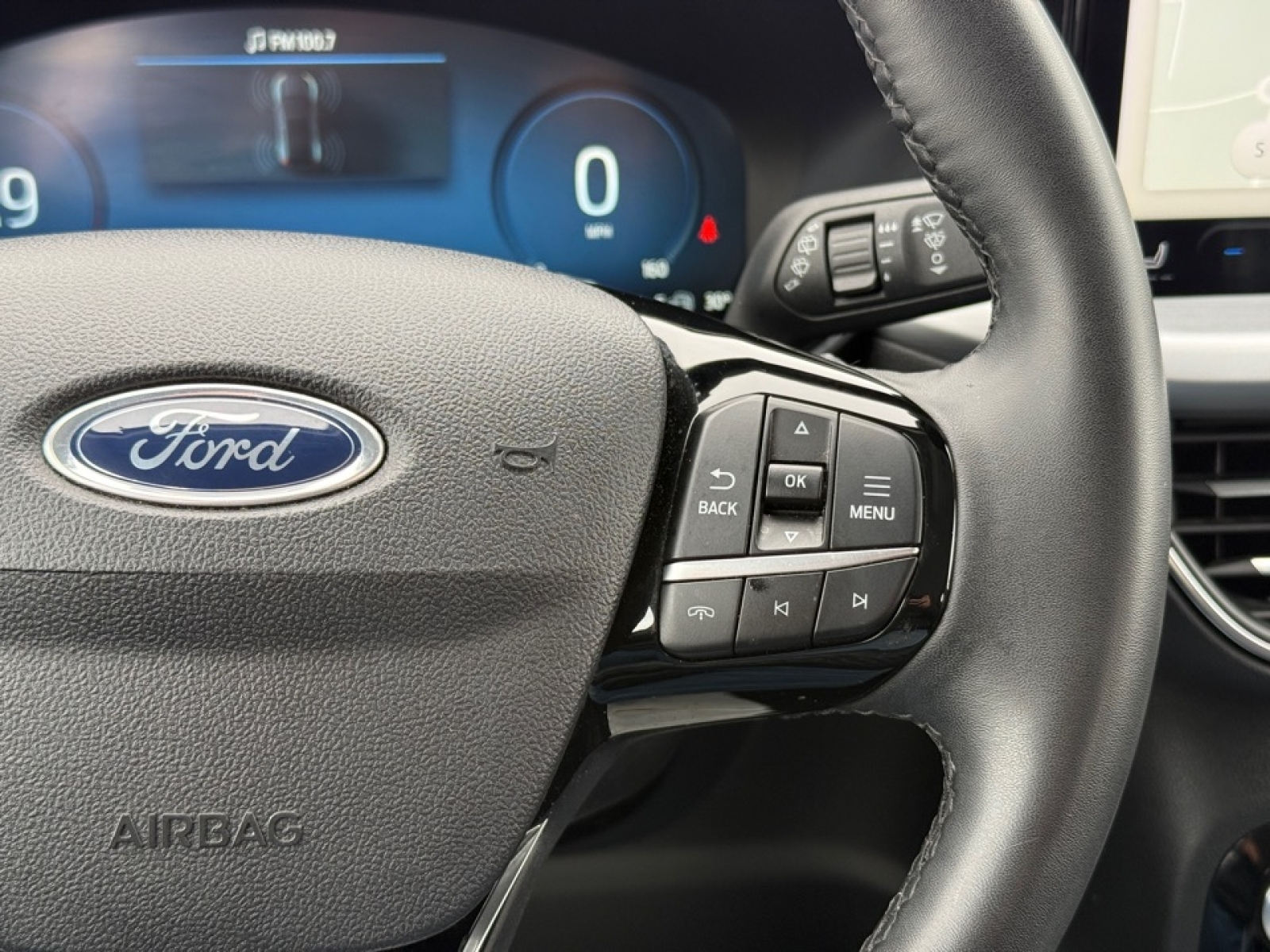 2023 Ford Escape Platinum, 39458, Photo