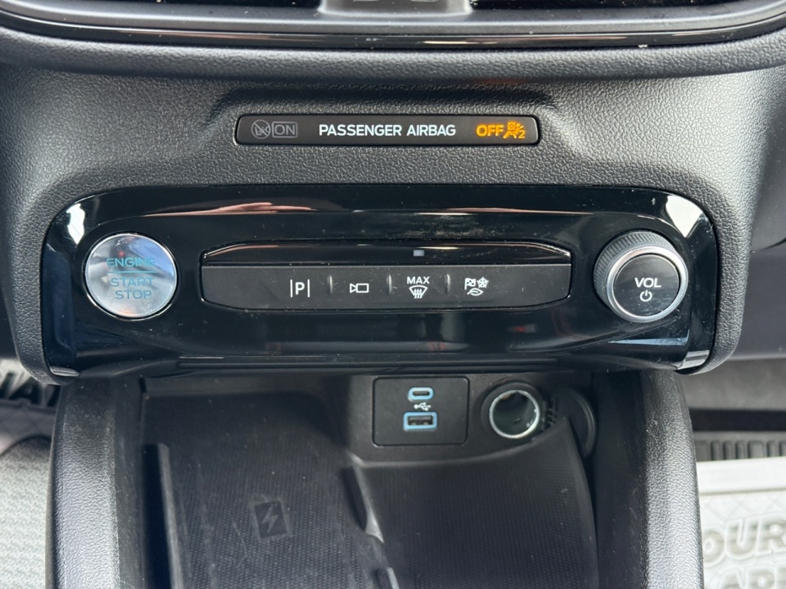 2023 Ford Escape ST-Line Elite, 39500, Photo