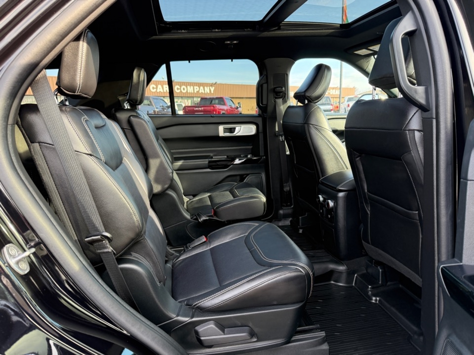 2023 Ford Explorer ST, 39304, Photo