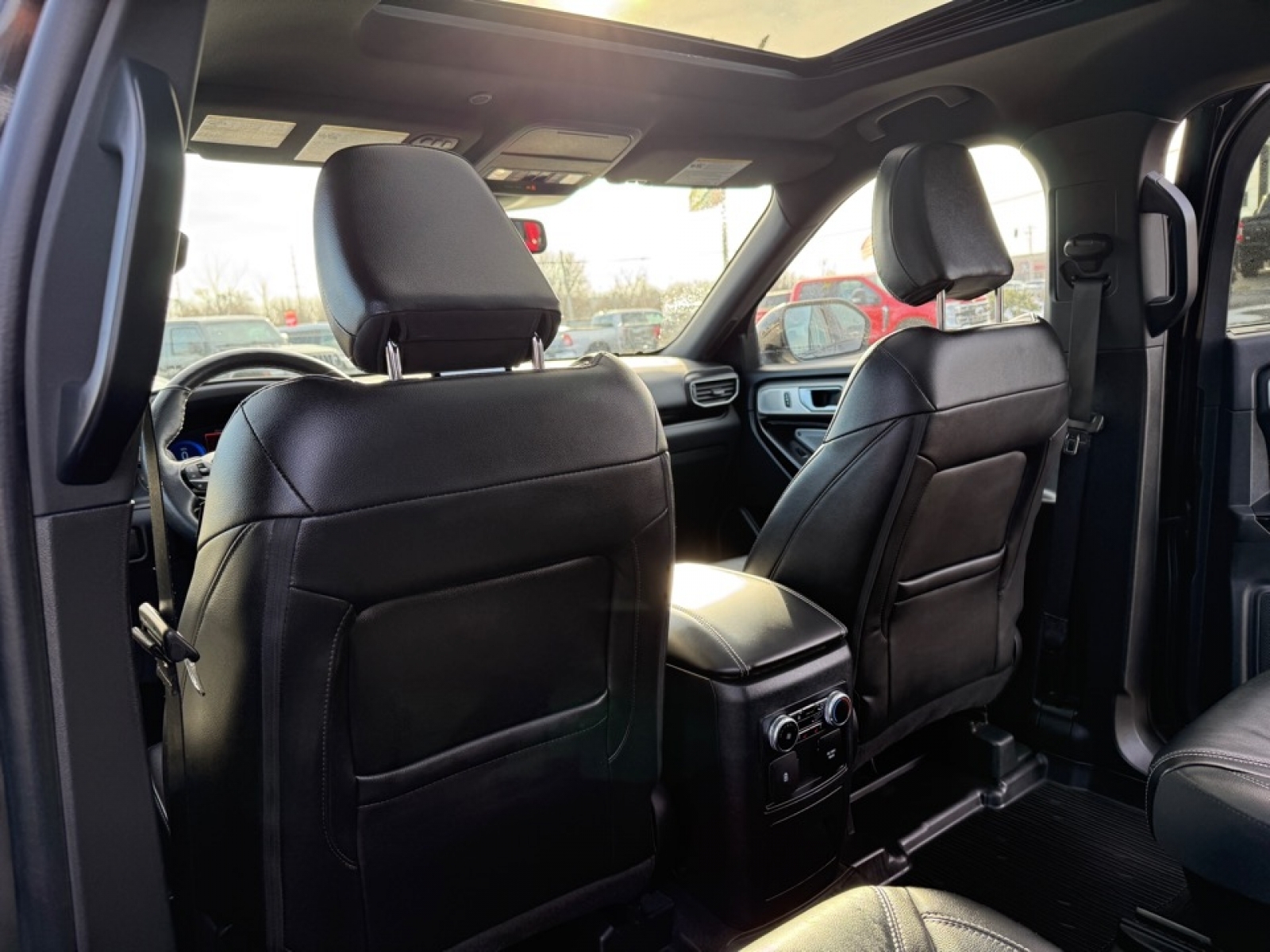 2023 Ford Explorer ST, 39304, Photo