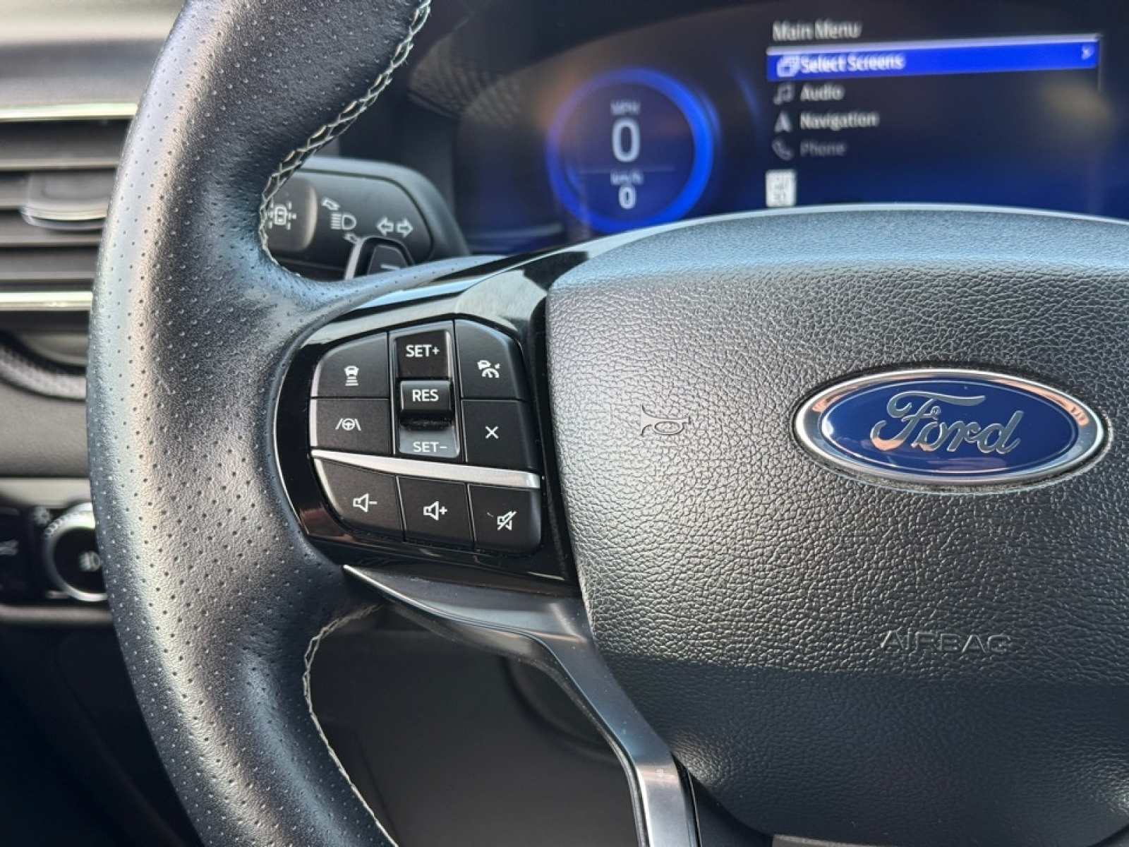 2023 Ford Explorer ST, 39304, Photo