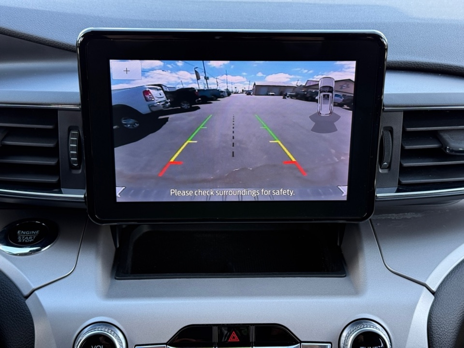 2023 Ford Explorer XLT, 39672, Photo