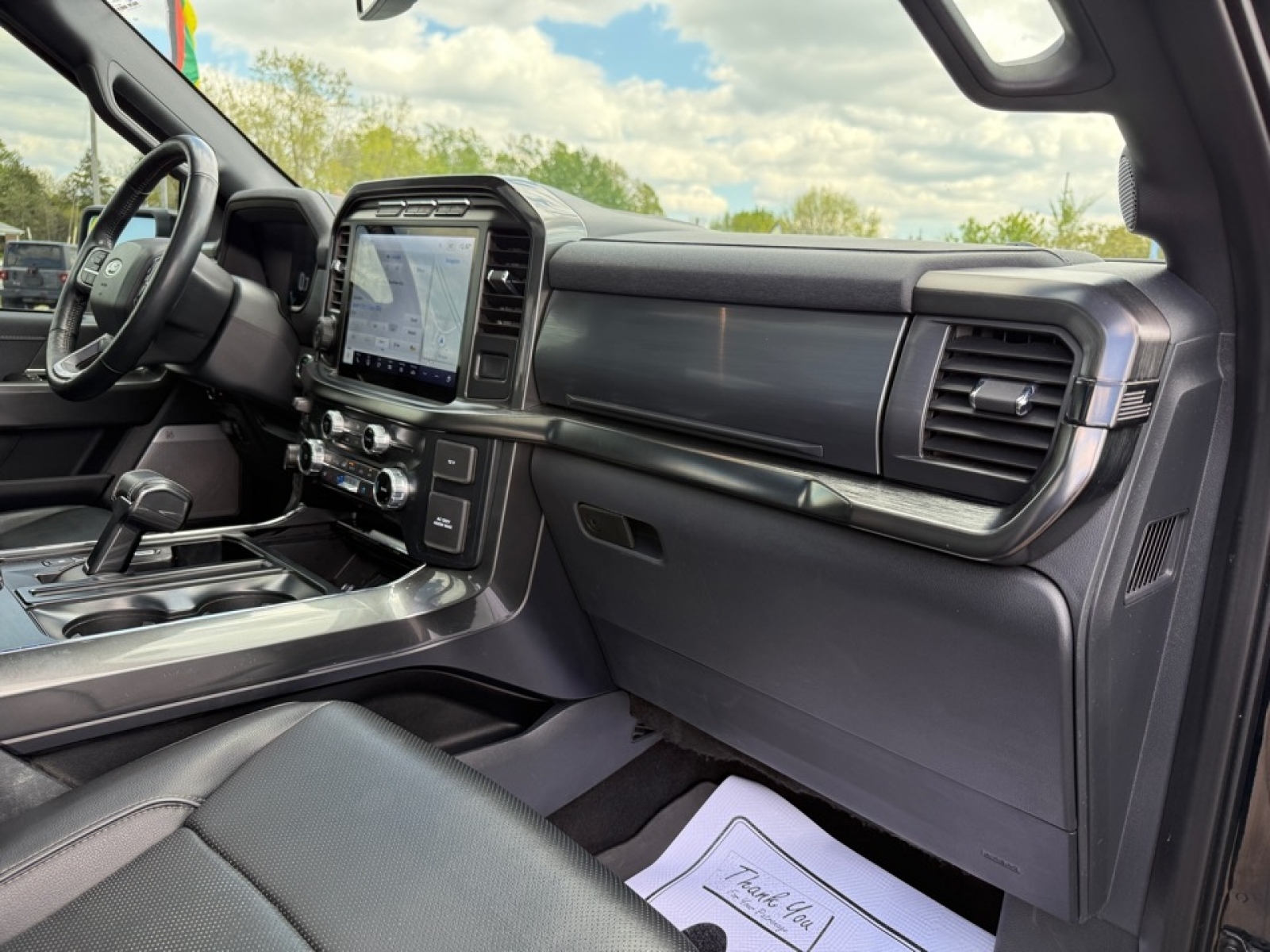 2023 Ford F-150 LARIAT, 39874, Photo