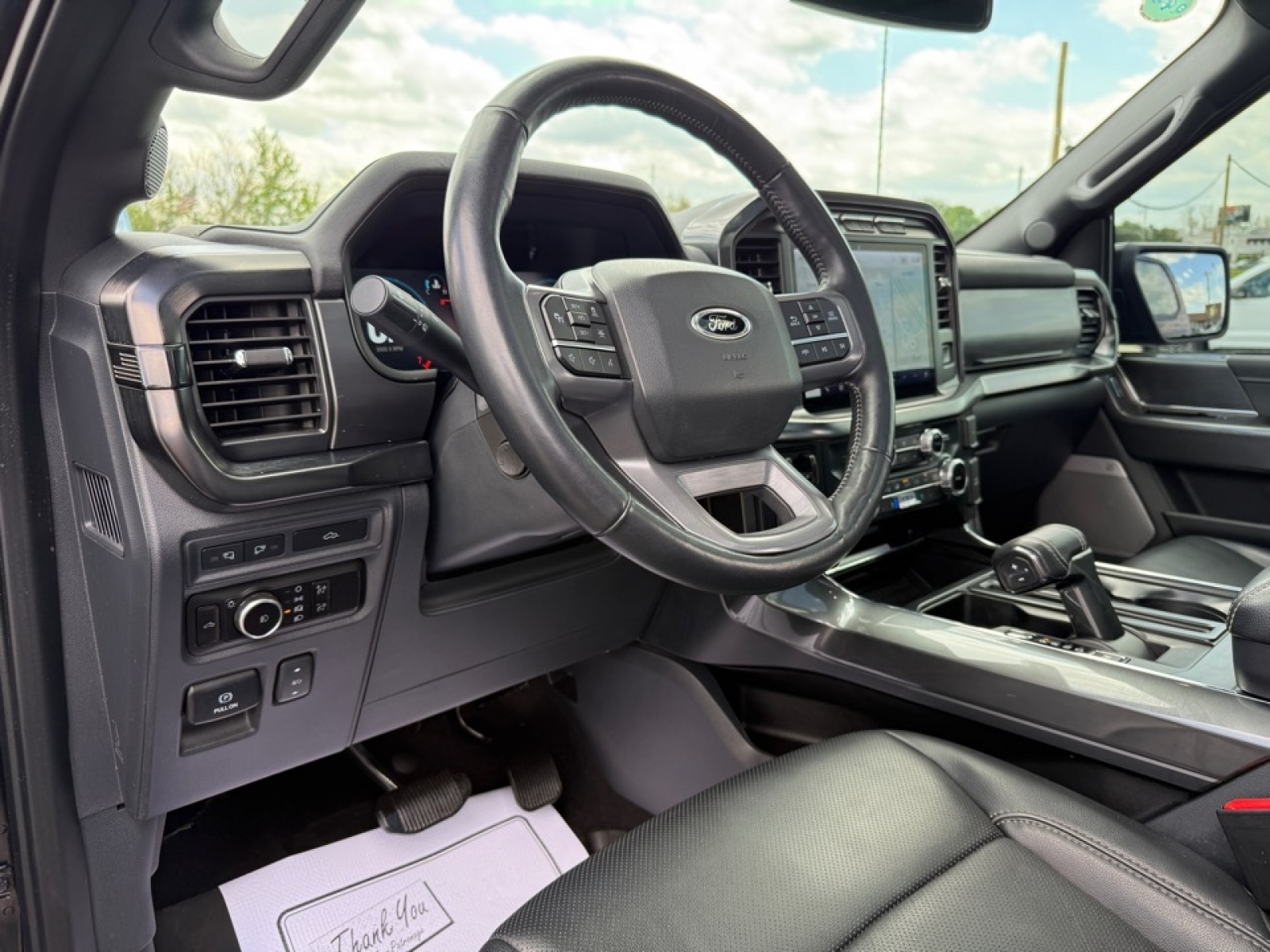 2023 Ford F-150 LARIAT, 39874, Photo