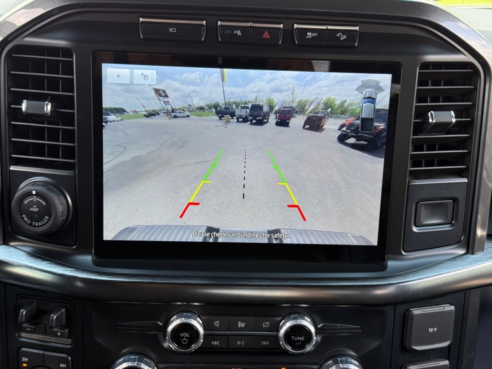 2023 Ford F-150 LARIAT, 39874, Photo