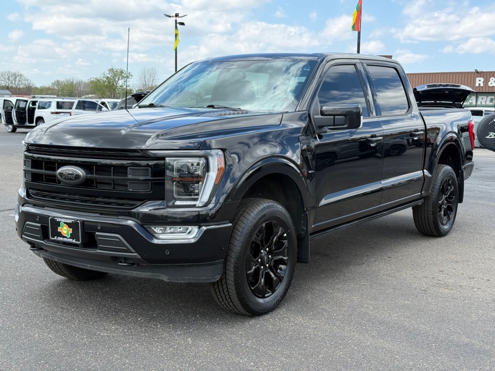 2023 Ford F-150 LARIAT, 39874, Photo