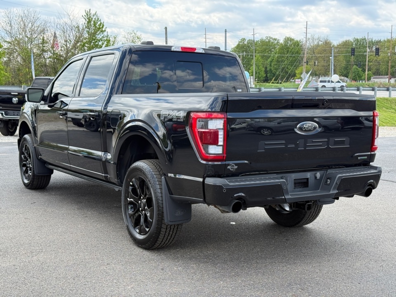 2023 Ford F-150 LARIAT, 39874, Photo
