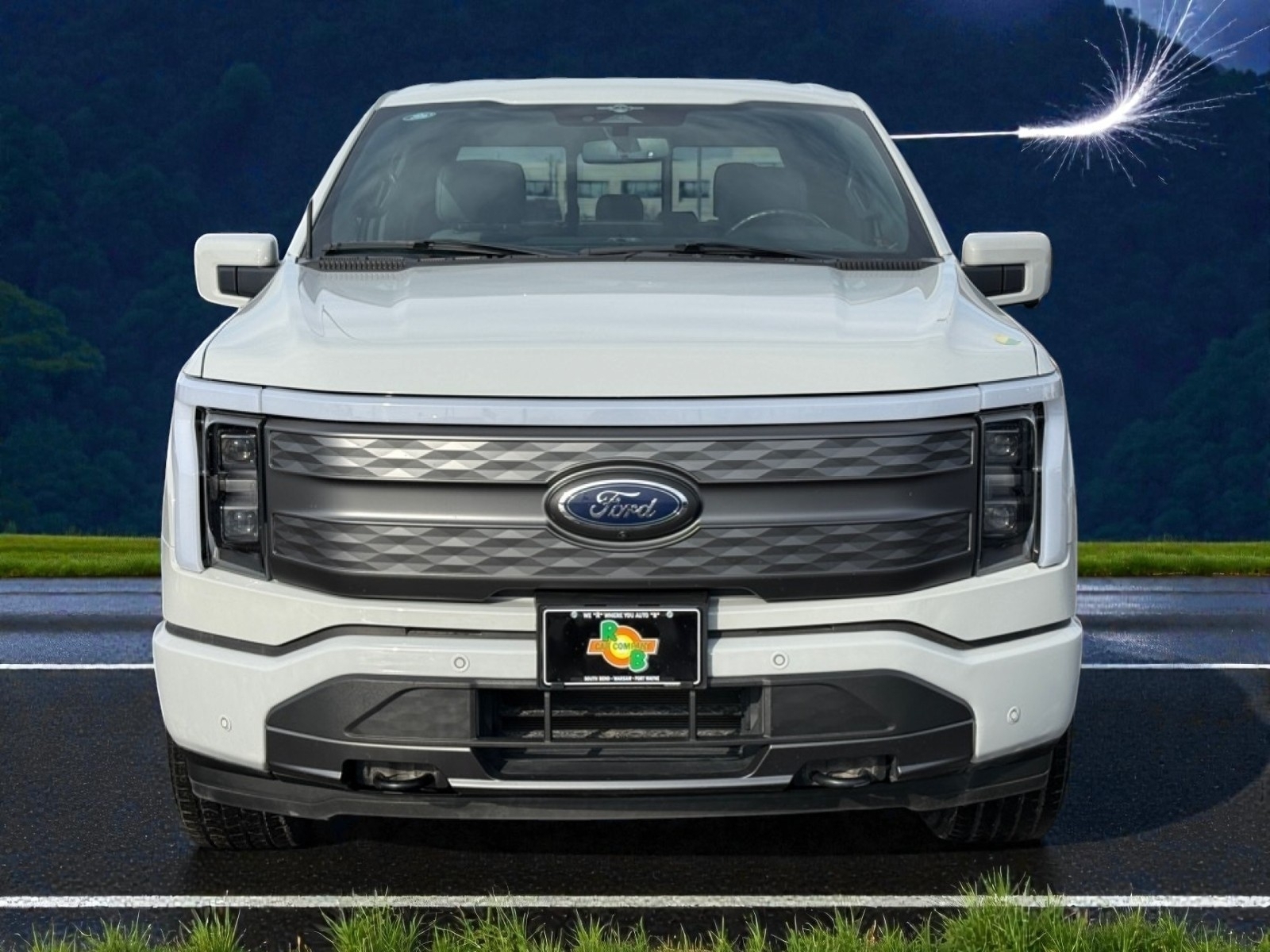 2023 Ford F-150 Lightning LARIAT, 39230, Photo
