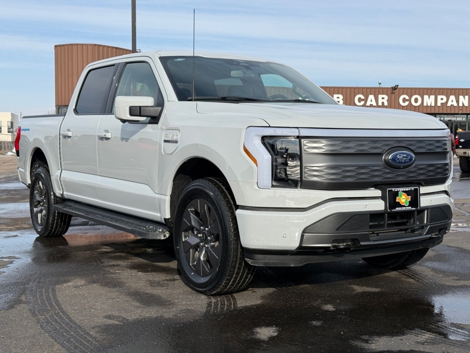 2023 Ford F-150 Lightning LARIAT, 39230, Photo