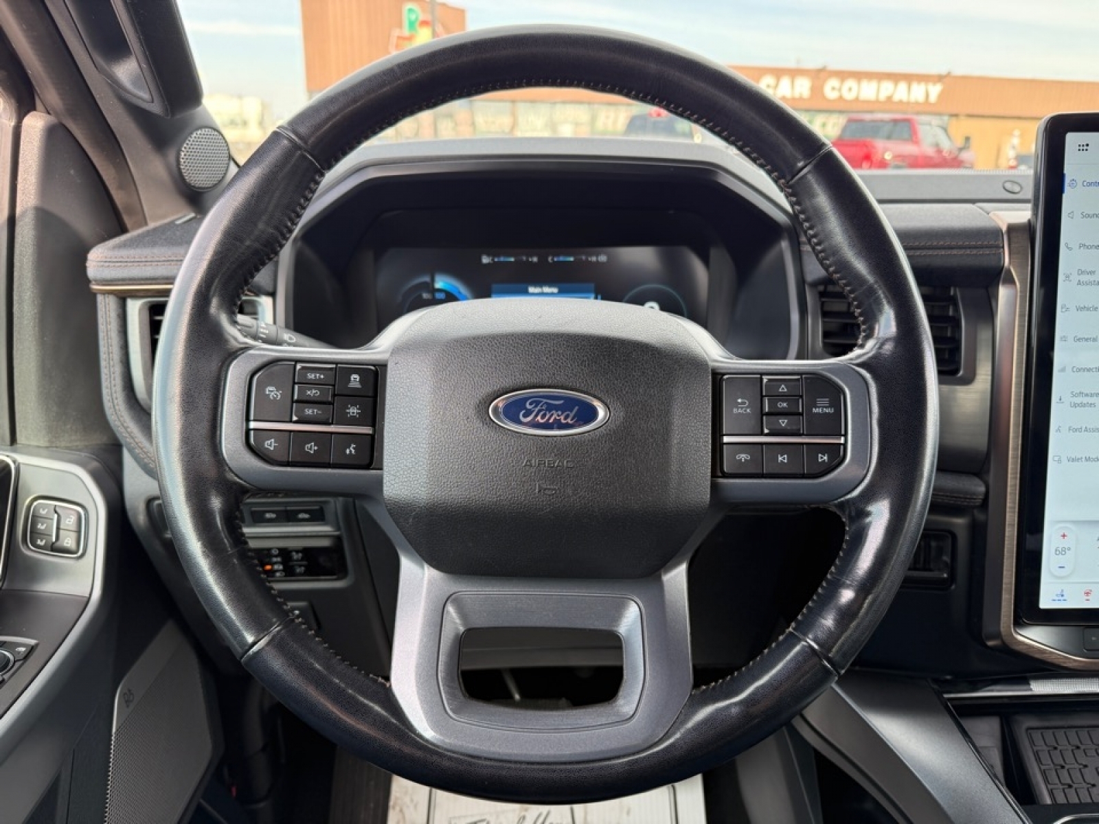 2023 Ford F-150 Lightning LARIAT, 39230, Photo