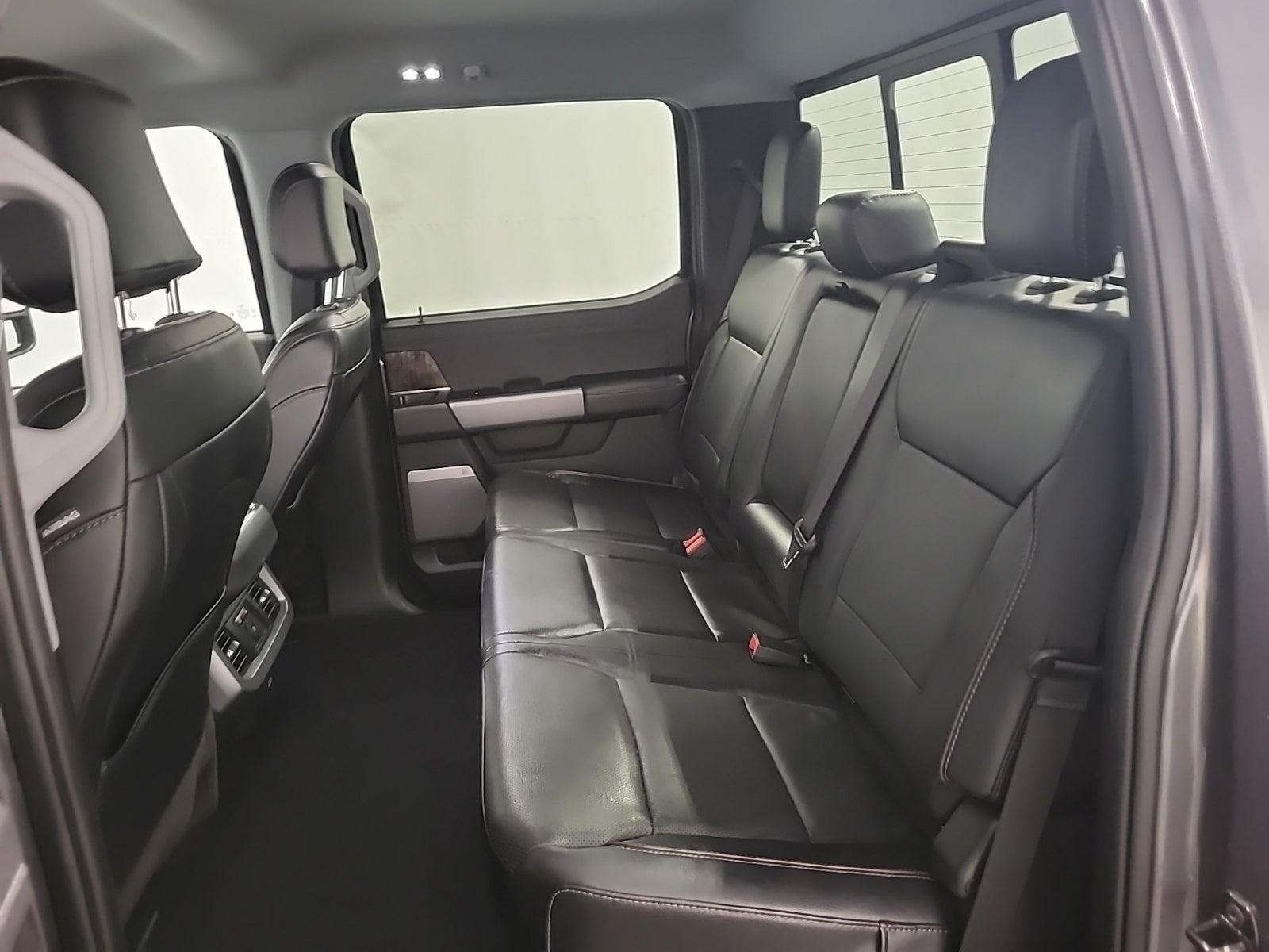 2023 Ford F-250 LARIAT, 39896, Photo