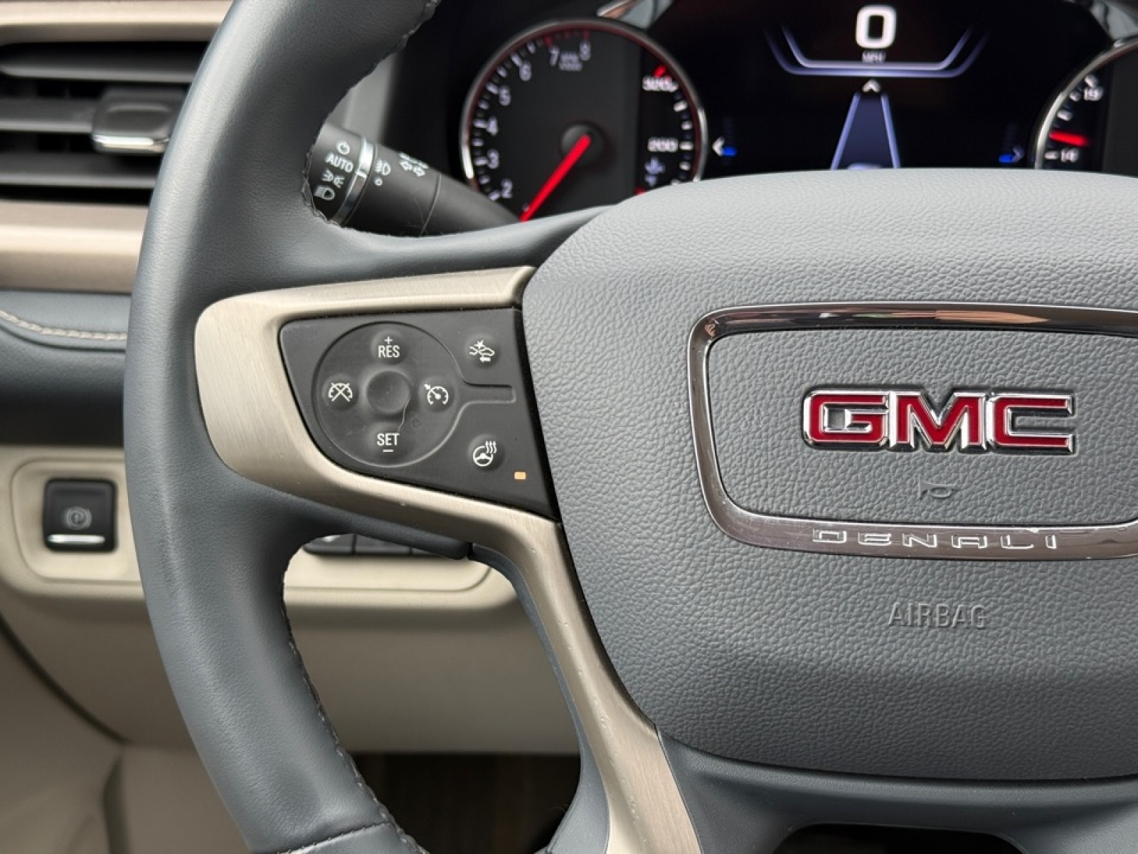 2023 GMC Acadia Denali, 39631, Photo