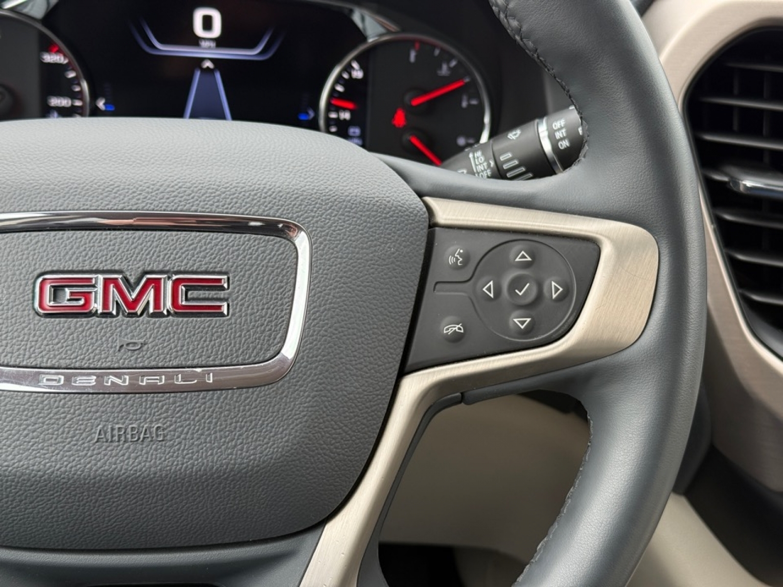 2023 GMC Acadia Denali, 39631, Photo