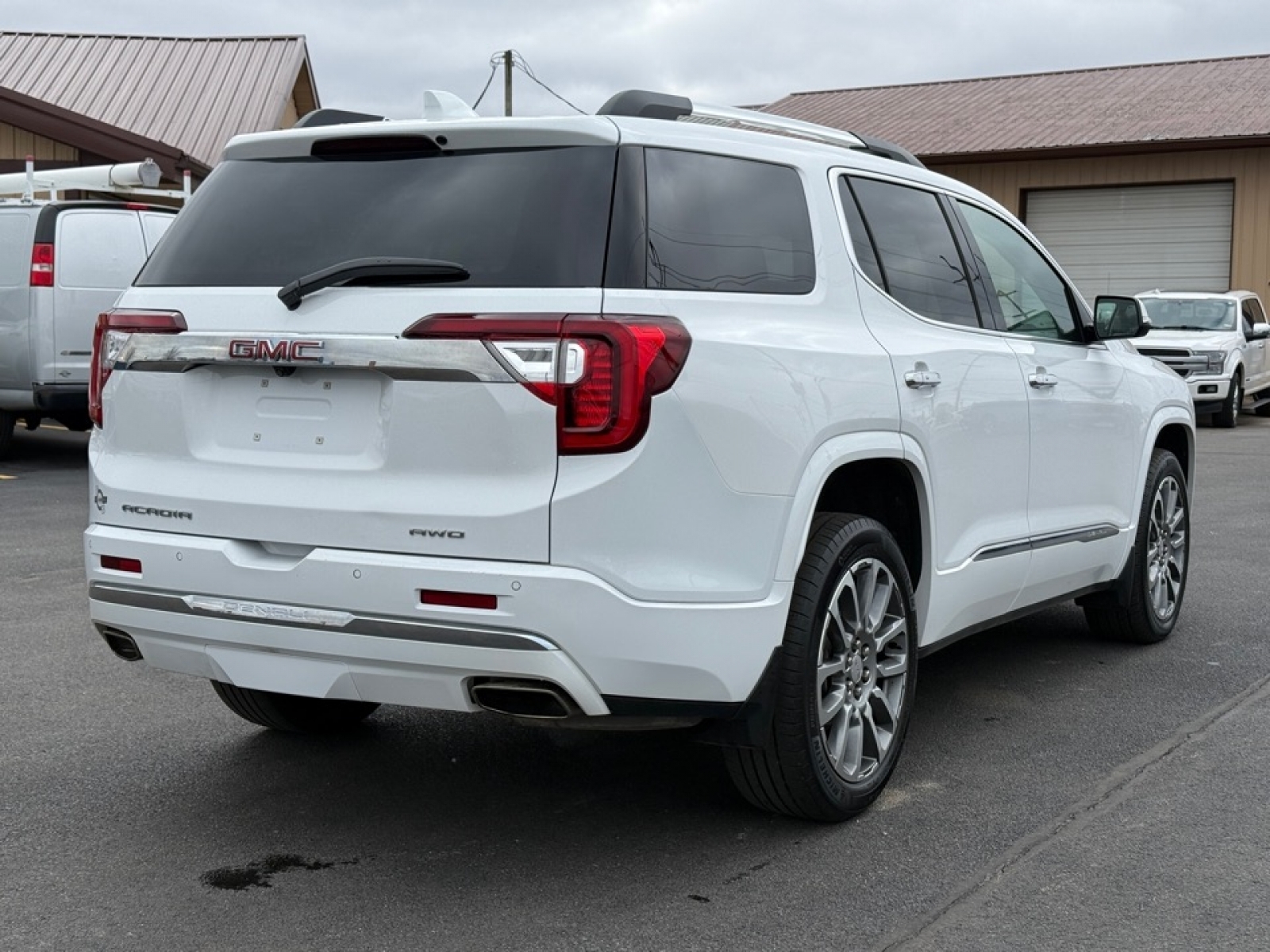 2023 GMC Acadia Denali, 39631, Photo