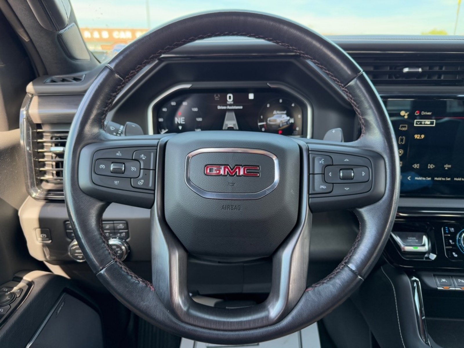 2023 GMC Sierra 1500 4WD Crew Cab Short Box AT4X, 39020, Photo