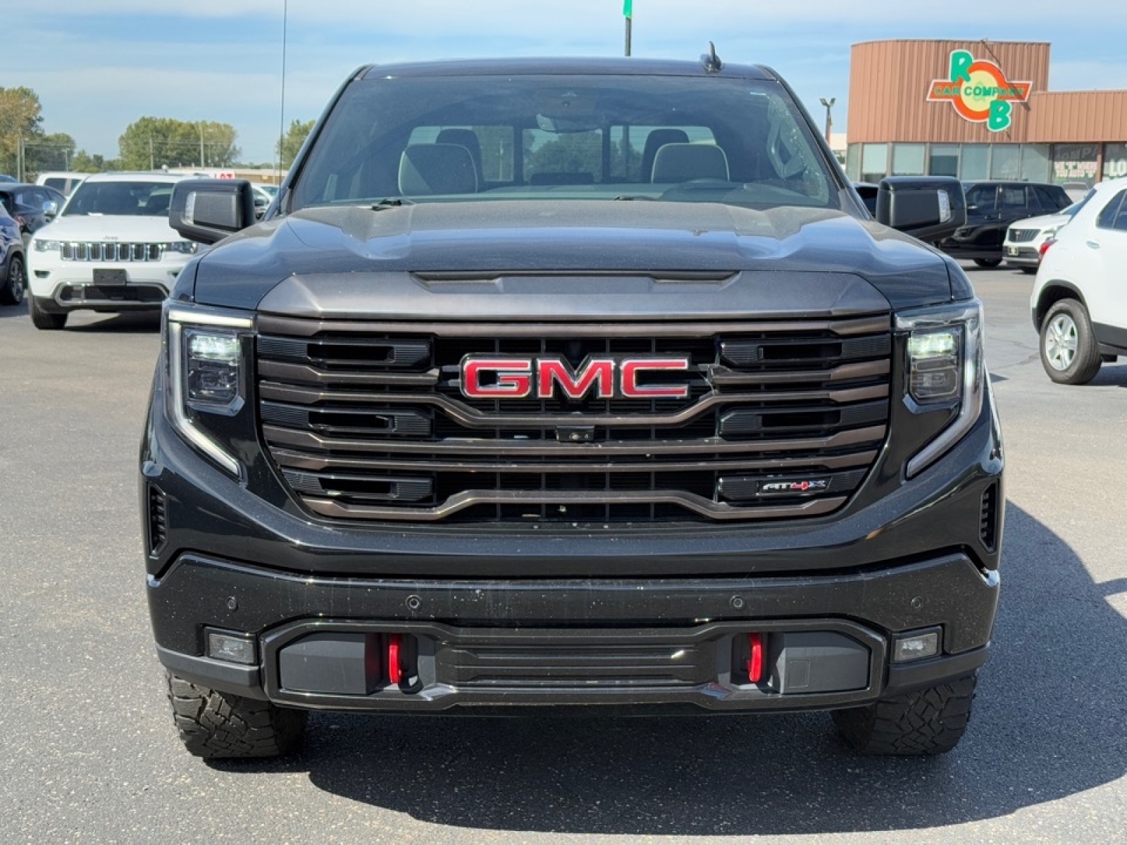 2023 GMC Sierra 1500 4WD Crew Cab Short Box AT4X, 39020, Photo