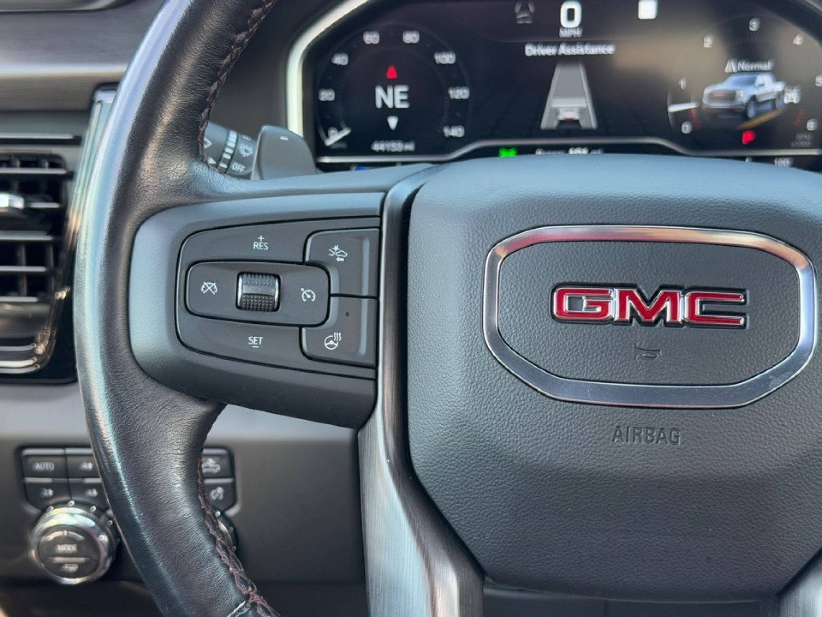 2023 GMC Sierra 1500 4WD Crew Cab Short Box AT4X, 39020, Photo