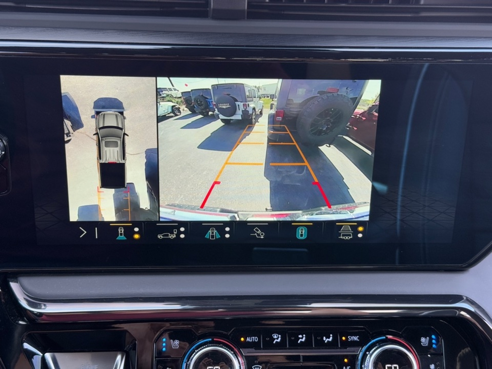 2023 GMC Sierra 1500 4WD Crew Cab Short Box AT4X, 39020, Photo