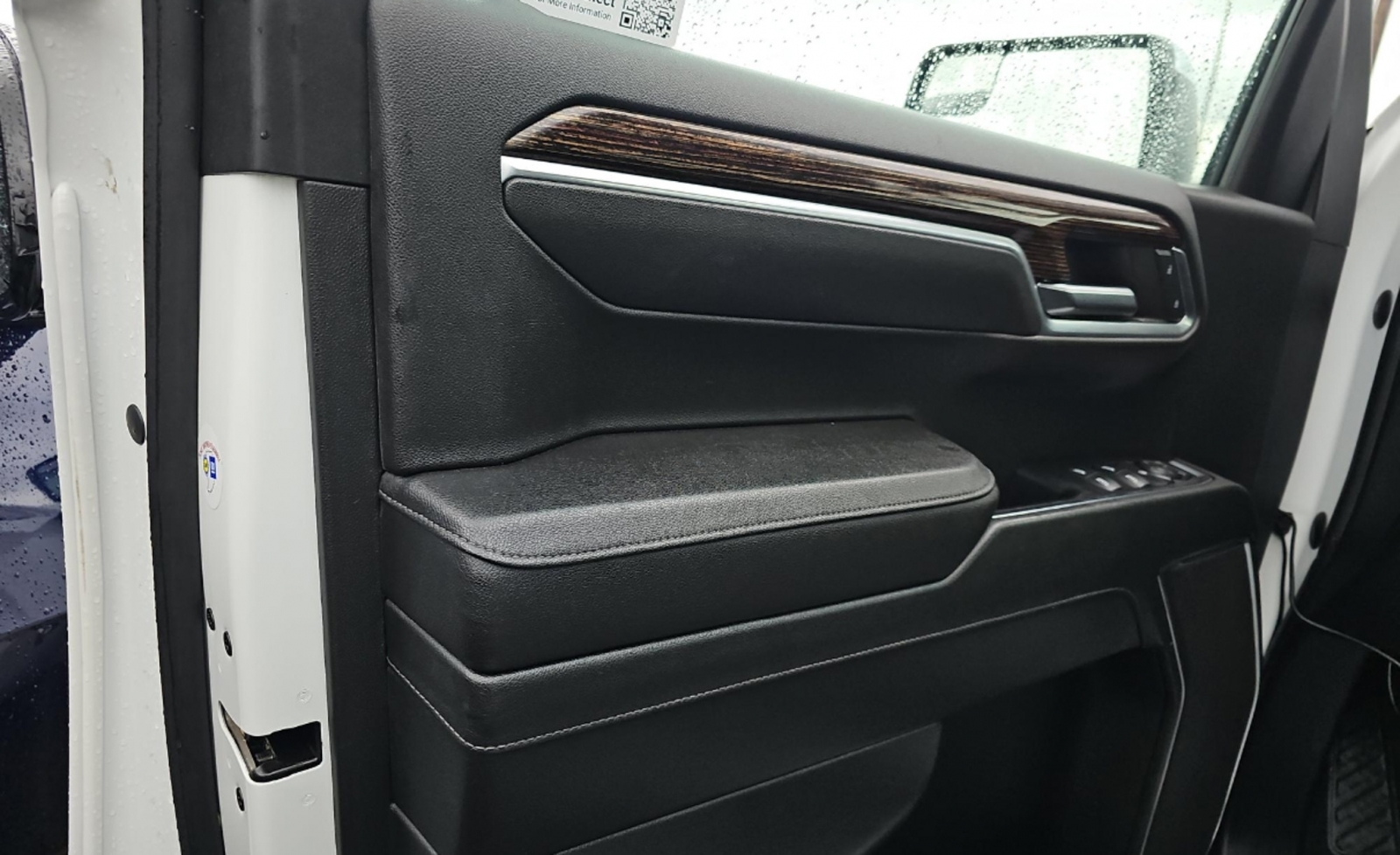 2023 GMC Sierra 1500 4WD Crew Cab Short Box SLE, 39823, Photo