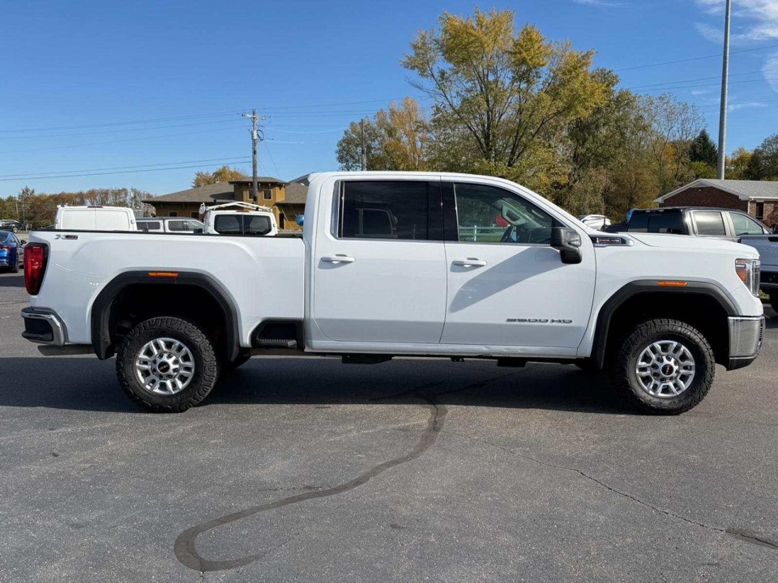 2023 GMC Sierra 2500HD 4WD Crew Cab Standard Bed SLE, 38961, Photo