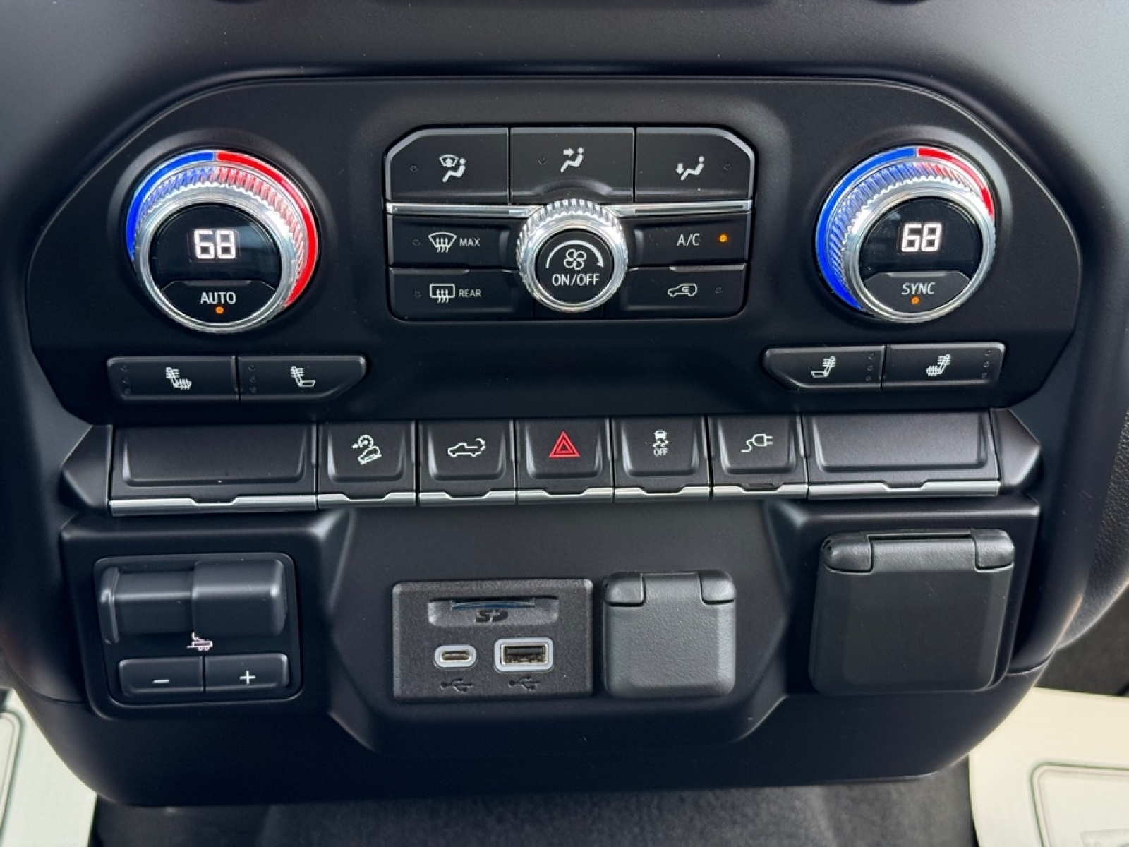 2023 GMC Sierra 2500HD 4WD Crew Cab Standard Bed SLE, 38961, Photo