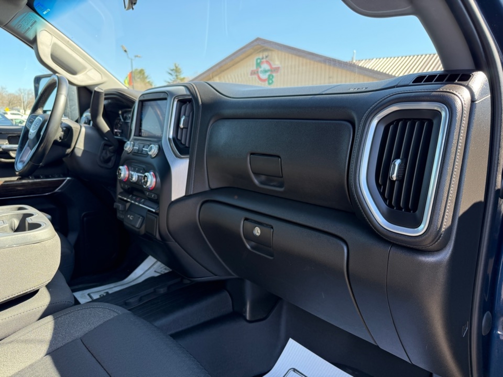 2023 GMC Sierra 2500HD SLE, 39561, Photo