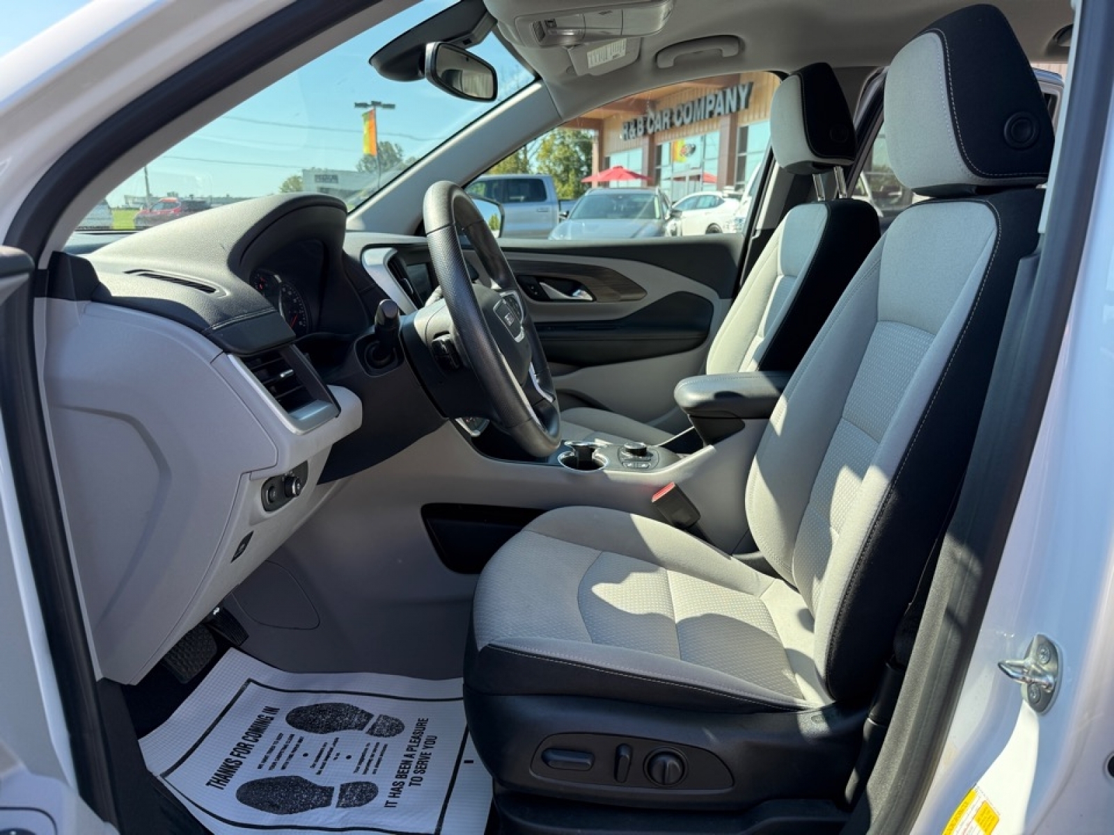 2023 GMC Terrain AWD SLE, 38853, Photo