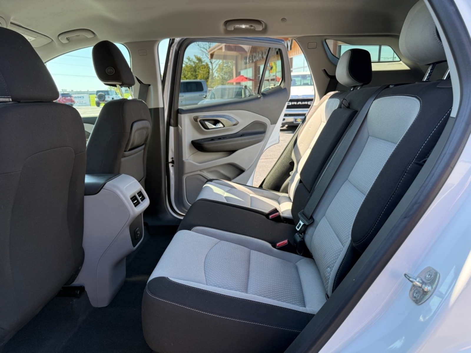 2023 GMC Terrain AWD SLE, 38853, Photo