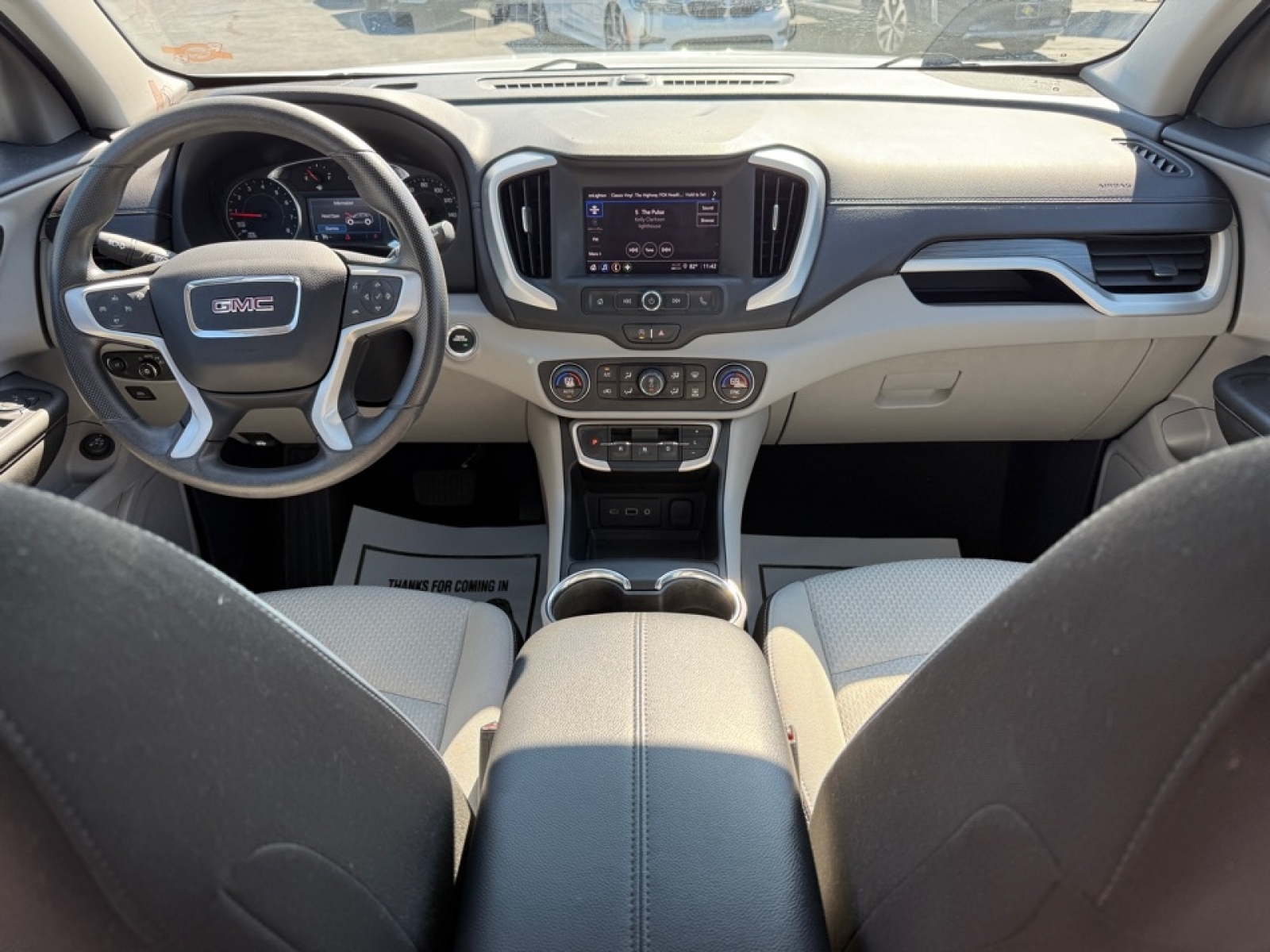 2023 GMC Terrain AWD SLE, 38853, Photo