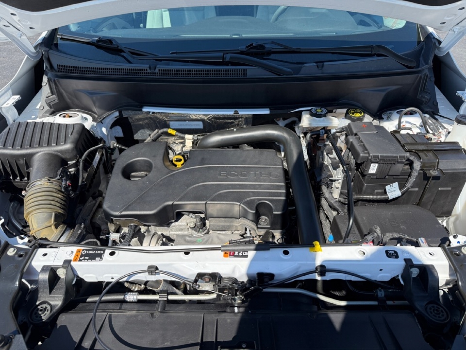 2023 GMC Terrain AWD SLE, 38853, Photo