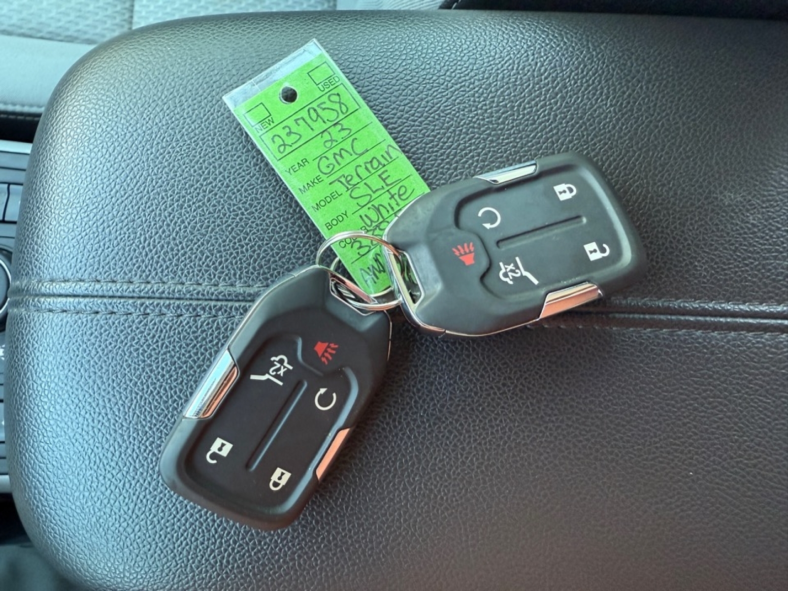 2023 GMC Terrain AWD SLE, 38853, Photo