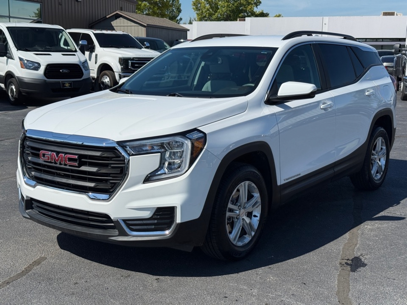 2023 GMC Terrain AWD SLE, 38853, Photo
