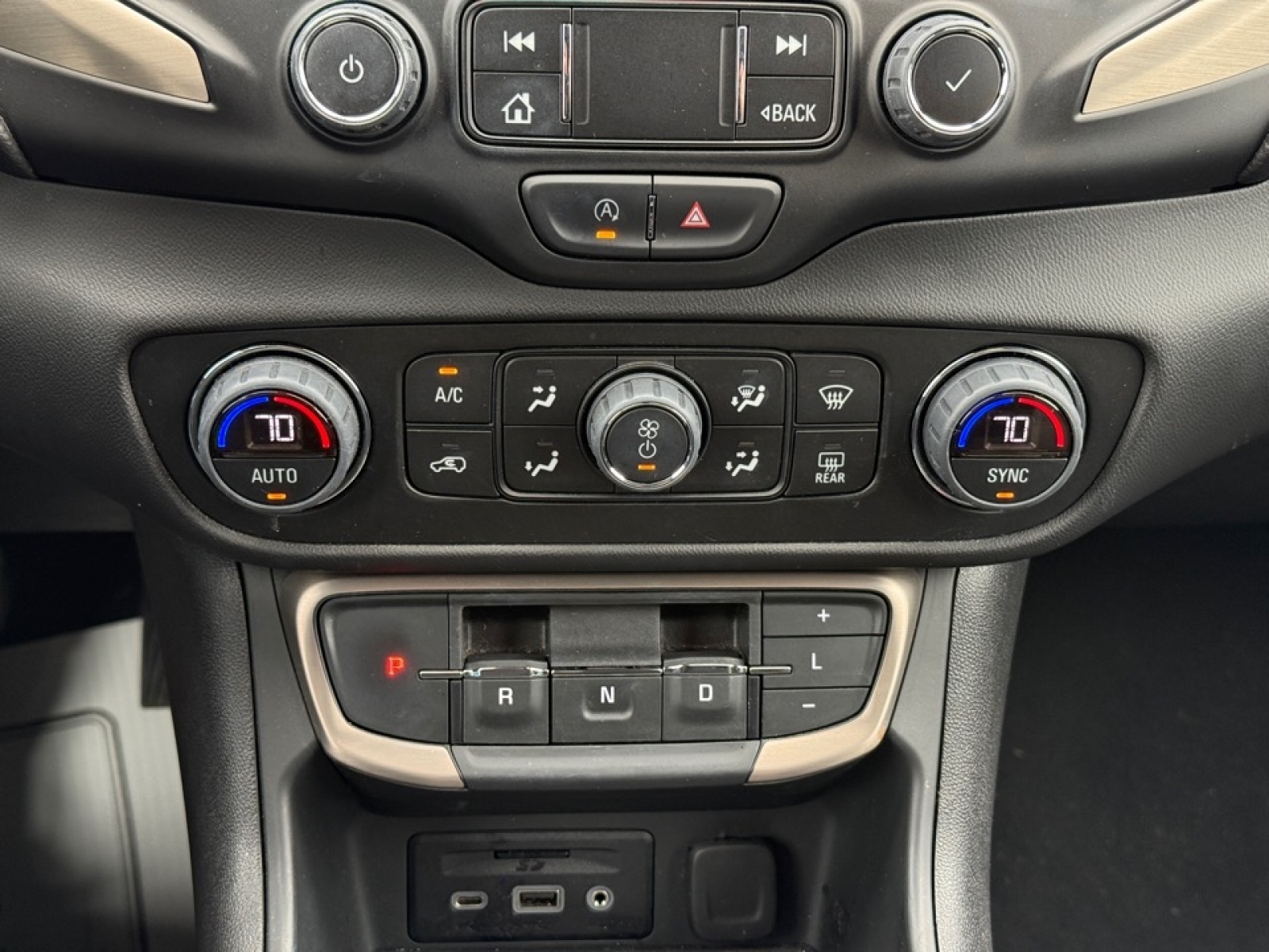 2023 GMC Terrain Denali, 39085A, Photo