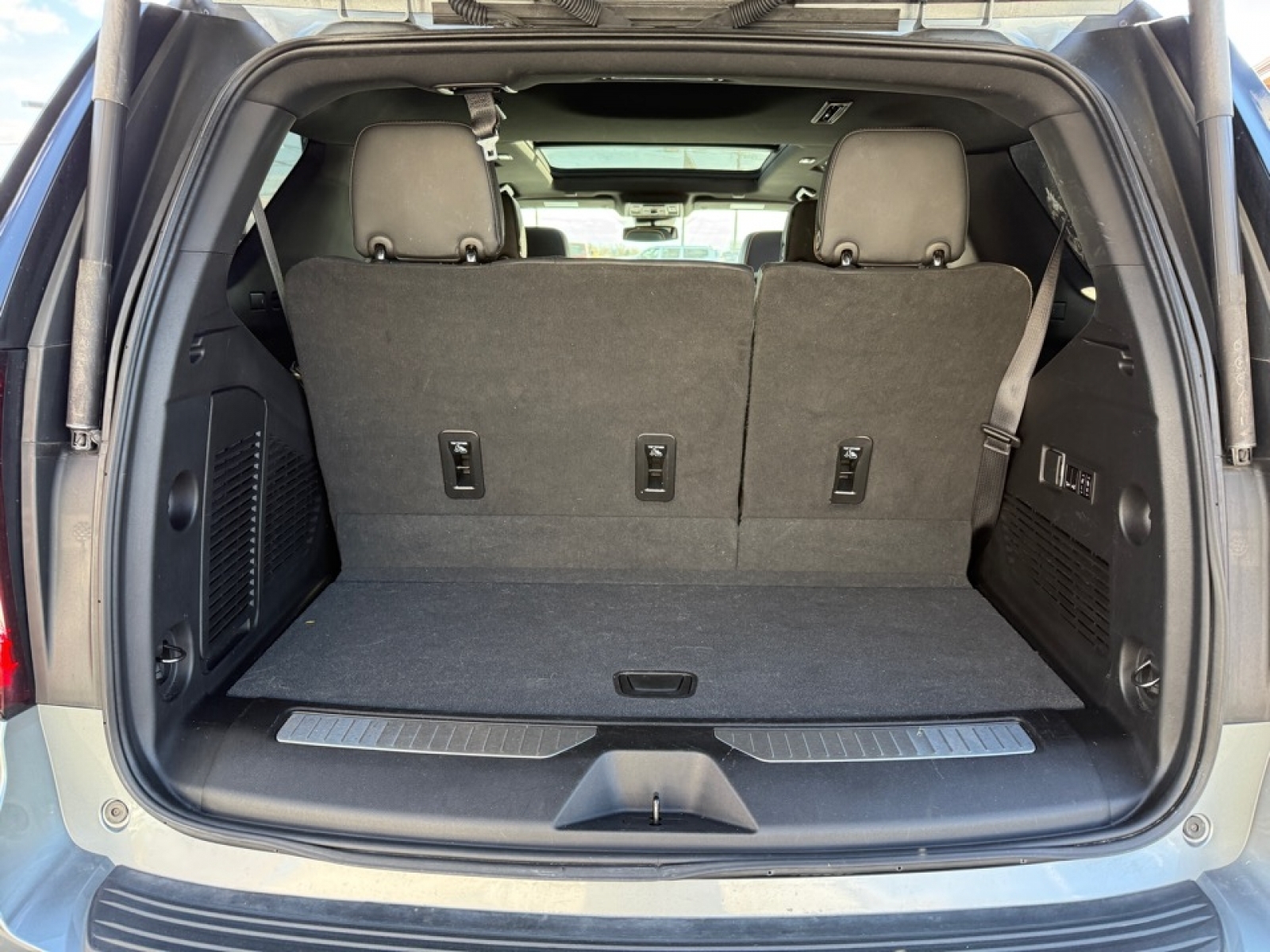 2023 GMC Yukon 4WD AT4, 38697B, Photo