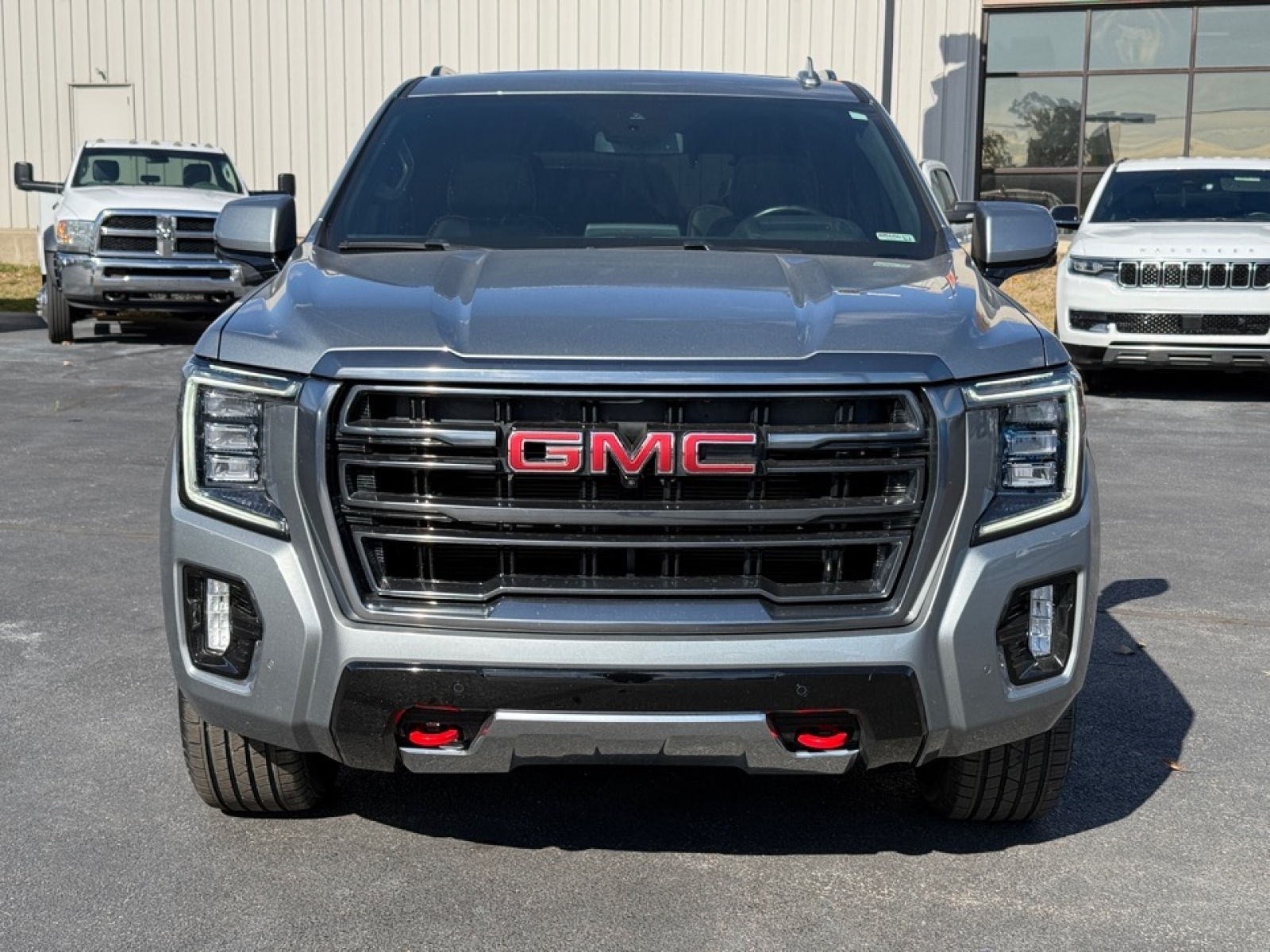 2023 GMC Yukon 4WD AT4, 38697B, Photo