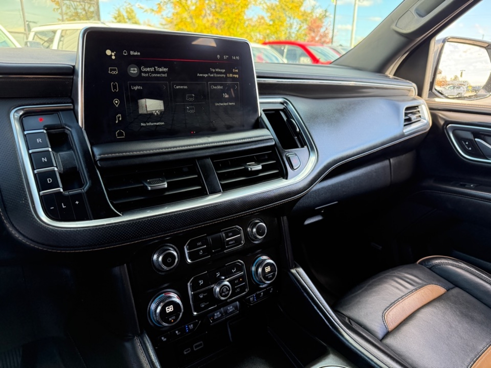 2023 GMC Yukon 4WD AT4, 38697B, Photo