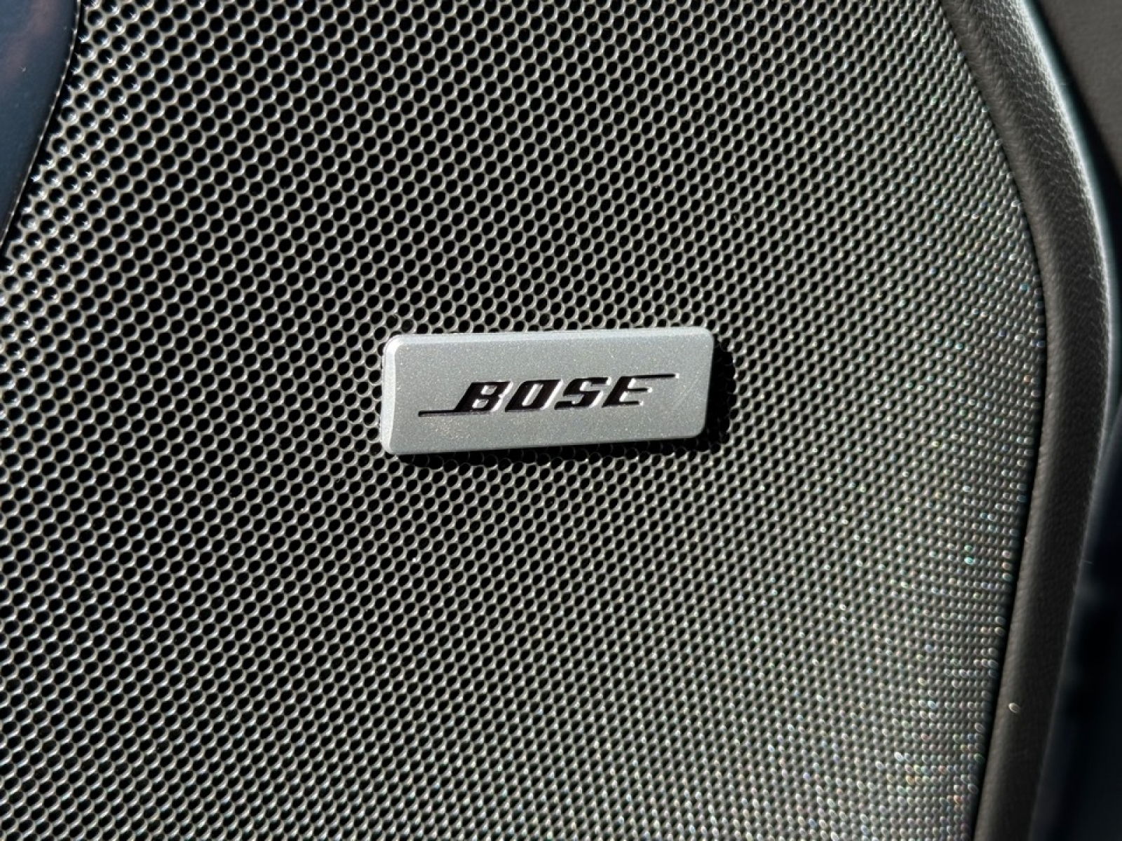 2023 GMC Yukon 4WD AT4, 38697B, Photo