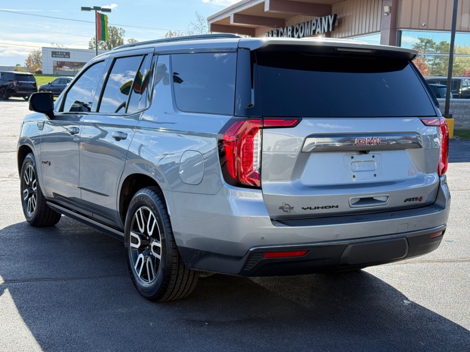 2023 GMC Yukon 4WD AT4, 38697B, Photo