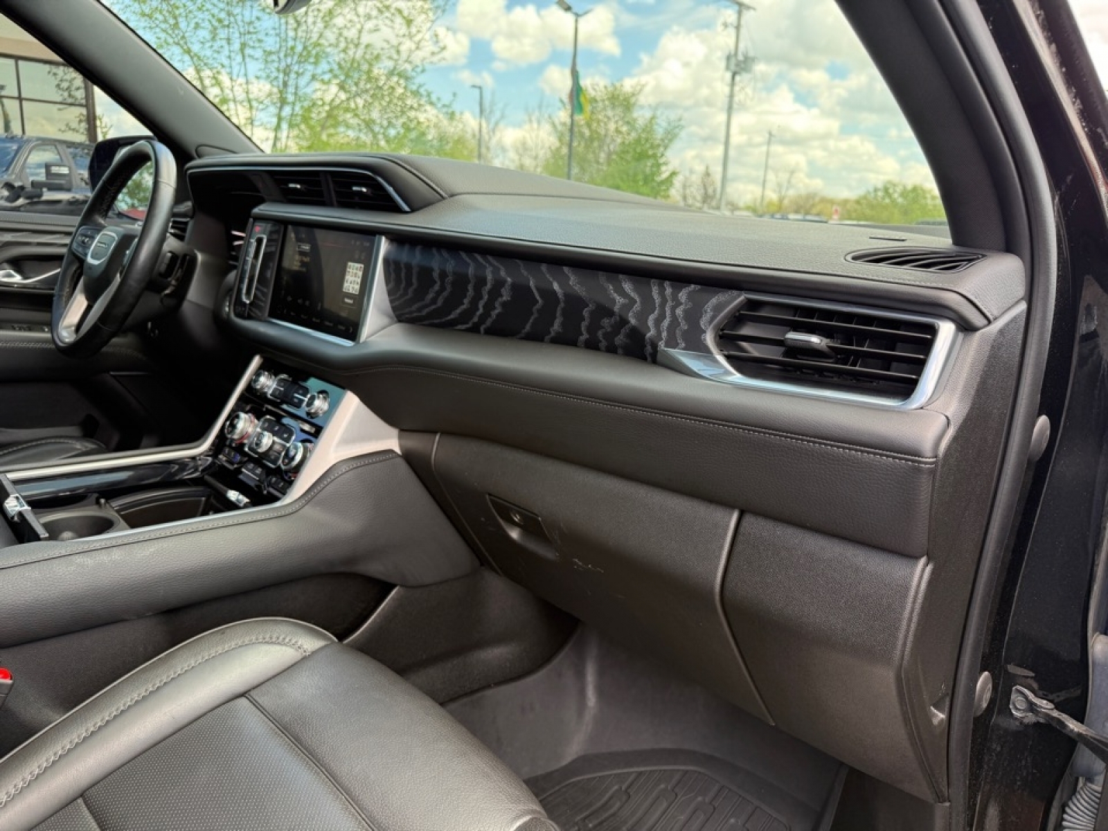 2023 GMC Yukon 4WD Denali, 39800, Photo