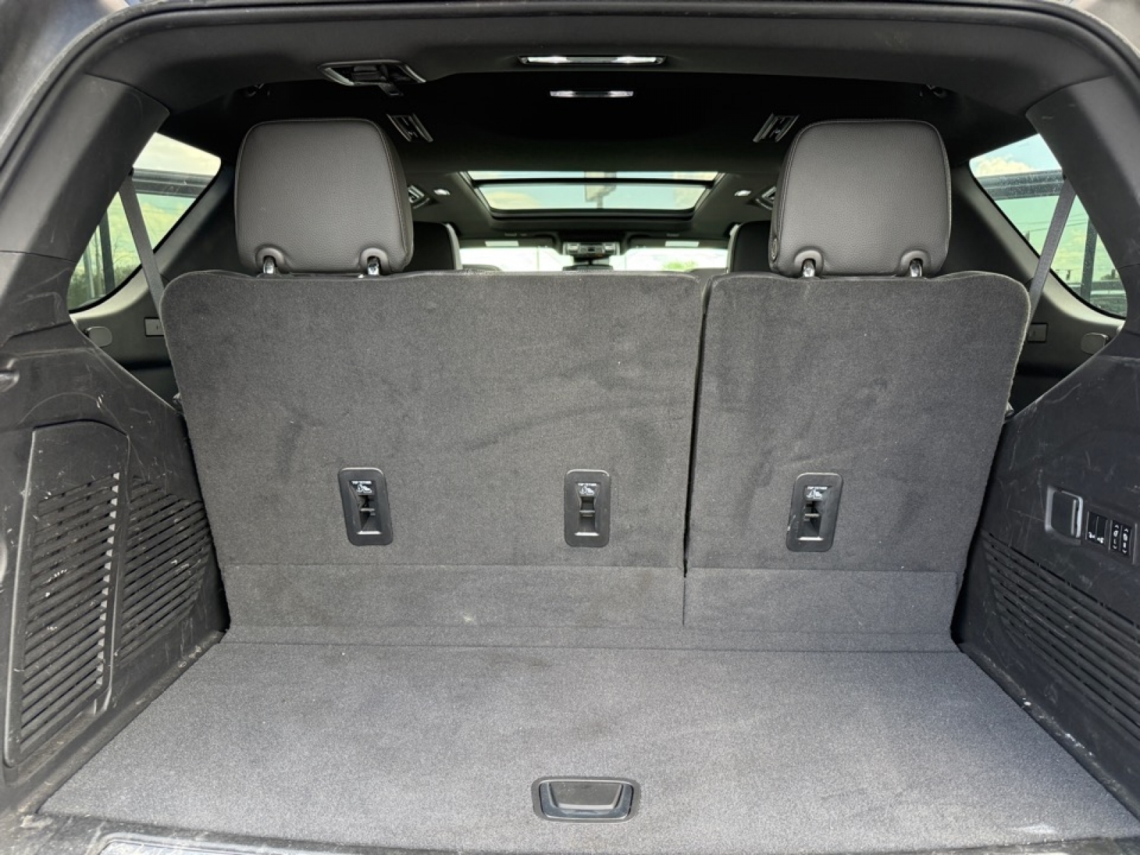 2023 GMC Yukon 4WD Denali, 39800, Photo