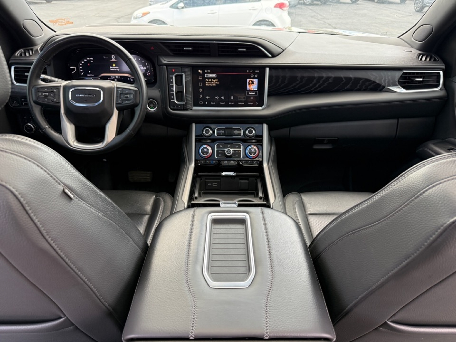 2023 GMC Yukon 4WD Denali, 39800, Photo